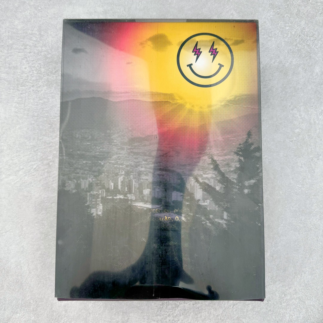 图片[21]-＃DF2.0 J Balvin x Air Jordan AJ3 联名黑红 彩虹渐变 FN0344-001 圈内最强三代系列 匠心打造 开发时长超过半年 目前可过各类鉴定或无法鉴定 裸鞋随便操作 全套原纸板楦头开发 原厂大底磨具加持立体防滑纹理 原装可视Air Sole气垫 原汁原味最完美的三代版型 唯一正确鞋头趴度弧度高度鞋身腰线 原厂TPU彩虹扎染后跟饰片 正确内里反口里网布 皮料菱角分明不变形无多余毛边 广东原厂zp同批次手工大底描漆拉丝 市场唯一原厂鞋扣模具 原厂织唛标 原厂飞人电绣工艺 尾指中部跳三针 独家绑鞋带手法 印刷中底布 四线拉帮 米色美纹纸贴合固定 进口港宝加持 后跟自然饱满 全鞋荧光划线卡点 追求极致完美 每一双都是工艺品 多重QC质检 超越公司货的品控标准 实实在在的免检产品 尺码：40.5 41 42 42.5 43 44 44.5 45 45.5 46 47.5 48.5-选品中心