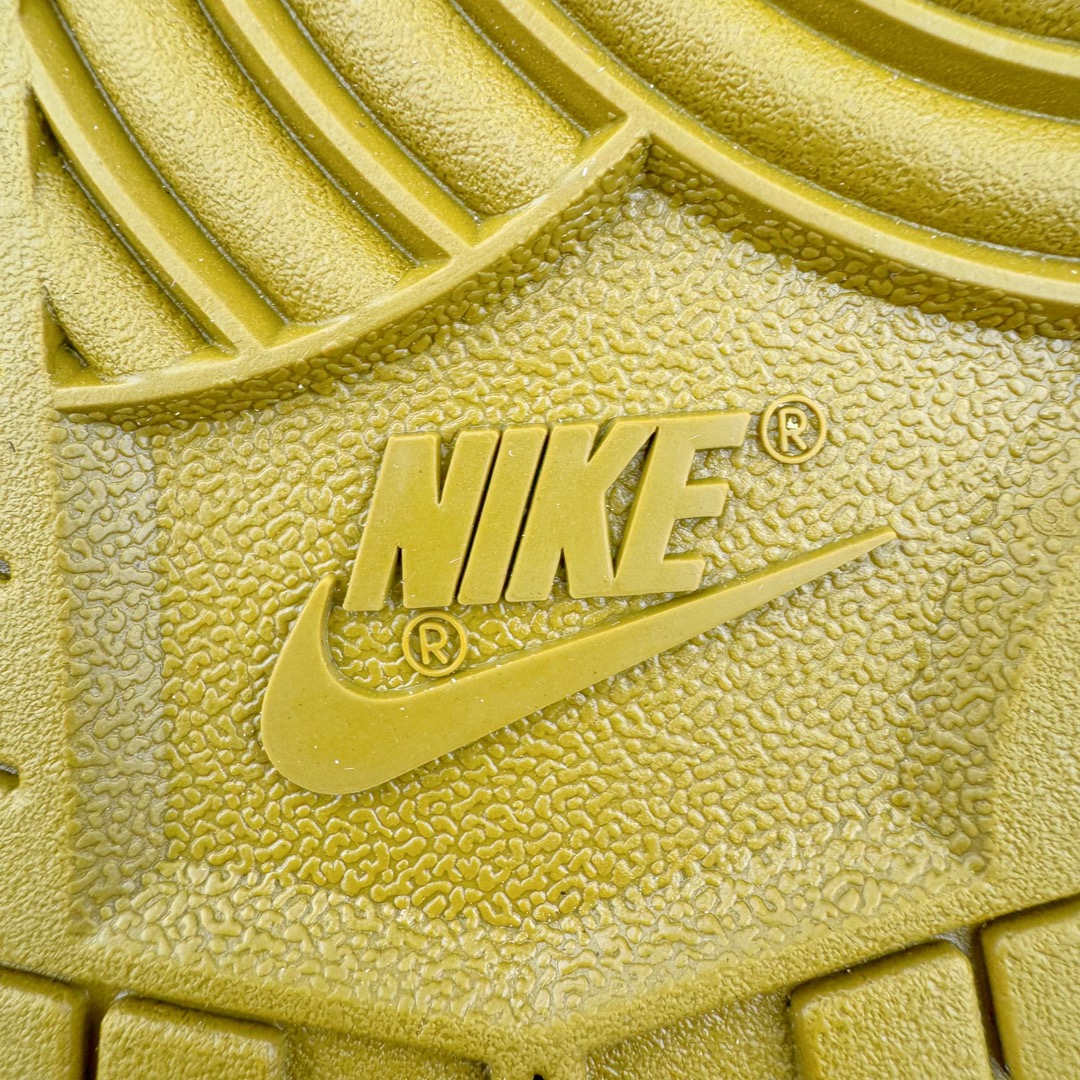 图片[16]-＃S2纯原 NK SB Dunk Low 万圣节限定黑绿 HV6103-300 独家原厂航空铝磨具打磨大底 鞋头坡度极致还原 原盒原配 圈内天花板工艺 原厂冲刀 超高清洁度 全鞋零毛边皮料切割 全套原楦原模倾力打造完美版型 采用原厂百宏鞋带以及原厂百宏织唛舌标 内标可供原厂几率过验 原厂中底布黄色点胶 原厂中底布拉帮走线遵循公司‼️尺码：36 36.5 37.5 38 38.5 39 40 40.5 41 42 42.5 43 44 44.5 45 46 47.5-选品中心