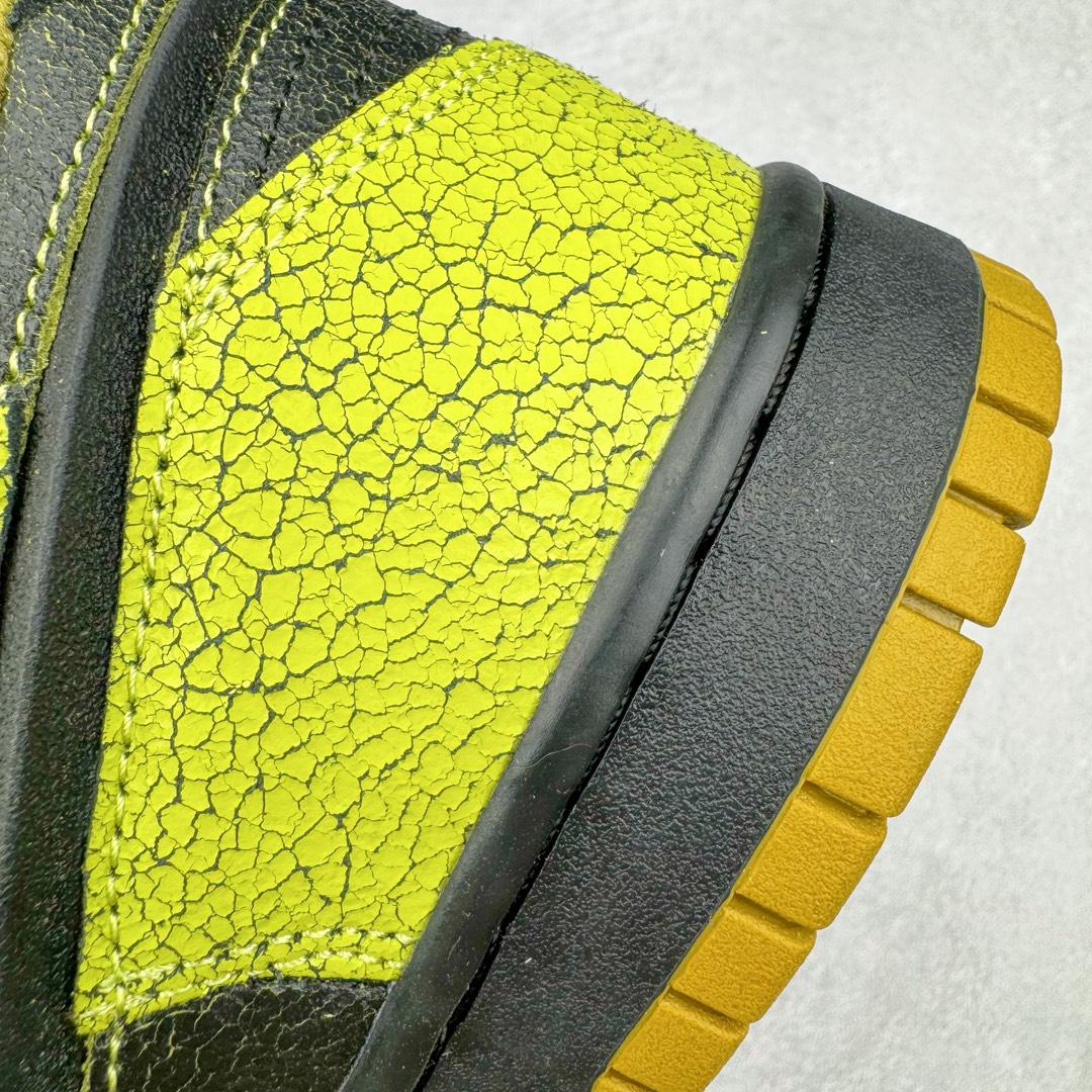 图片[11]-＃S2纯原 NK SB Dunk Low 万圣节限定黑绿 HV6103-300 独家原厂航空铝磨具打磨大底 鞋头坡度极致还原 原盒原配 圈内天花板工艺 原厂冲刀 超高清洁度 全鞋零毛边皮料切割 全套原楦原模倾力打造完美版型 采用原厂百宏鞋带以及原厂百宏织唛舌标 内标可供原厂几率过验 原厂中底布黄色点胶 原厂中底布拉帮走线遵循公司‼️尺码：36 36.5 37.5 38 38.5 39 40 40.5 41 42 42.5 43 44 44.5 45 46 47.5-选品中心