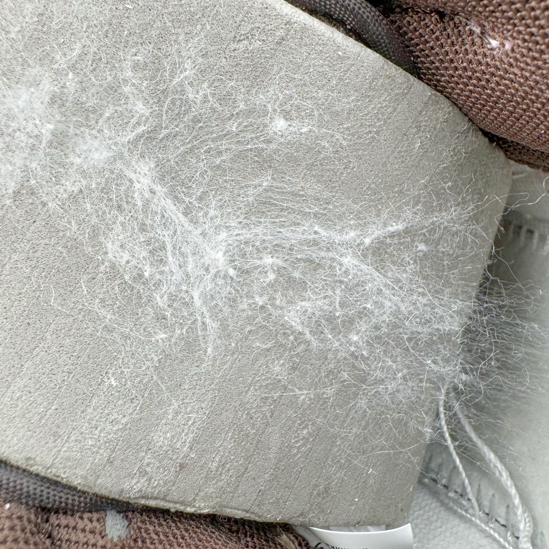 图片[11]-＃CS NK Dunk Low SE 85 双钩复古休闲板鞋 HV1799-161 口碑大厂出品 品控大底版型不断改良更新品质稳定 全套原纸板楦头开发 确保原汁原味 完美呈现DUNK版型 原厂玻璃冲刀 超高清洁度 全鞋零毛边皮料切割 采用绒面革材质 鞋身左右侧均配有皮革质双 Swoosh 兰色搭配上白色 85年纪念标放在鞋舌的位置 简洁干净的配色设计 绝对是日常出街上脚的不二选择 尺码：36 36.5 37.5 38 38.5 39 40 40.5 41 42 42.5 43 44 44.5 45 46-选品中心