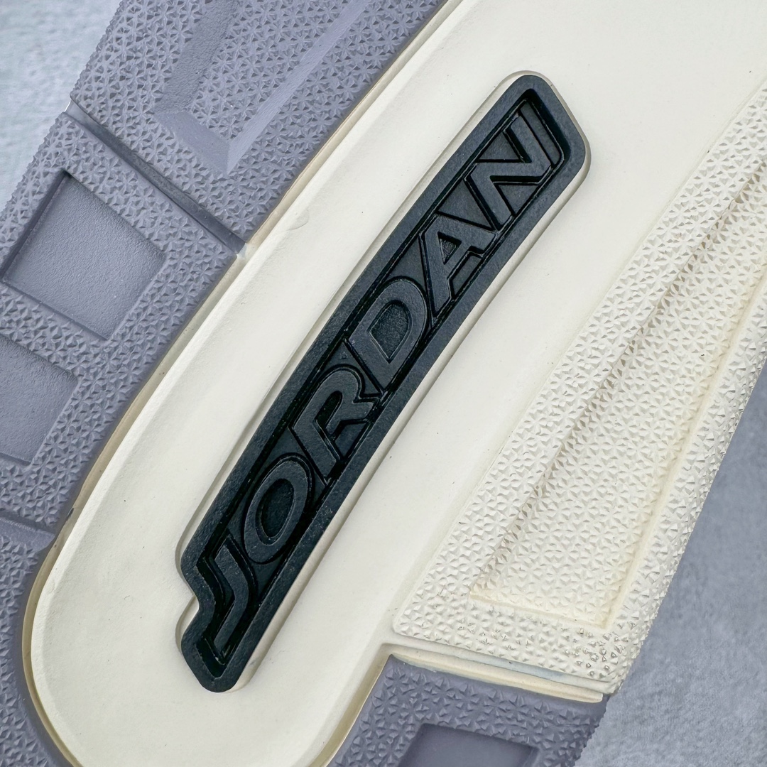 图片[20]-＃Lw纯原 Air Jordan AJ3 Retro 白灰 CT8532-106 圈内最强三代系列 匠心打造 开发时长超过半年 目前可过各类鉴定或无法鉴定 裸鞋随便操作 全套原纸板楦头开发 原厂大底磨具加持立体防滑纹理 原装可视Air Sole气垫 原汁原味最完美的三代版型 唯一正确鞋头趴度弧度高度鞋身腰线 原厂TPU彩虹扎染后跟饰片 正确内里反口里网布 皮料菱角分明不变形无多余毛边 广东原厂zp同批次手工大底描漆拉丝 市场唯一原厂鞋扣模具 原厂织唛标 原厂飞人电绣工艺 尾指中部跳三针 独家绑鞋带手法 印刷中底布 四线拉帮 米色美纹纸贴合固定 进口港宝加持 后跟自然饱满 全鞋荧光划线卡点 追求极致完美 每一双都是工艺品 多重QC质检 超越公司货的品控标准 实实在在的免检产品 尺码：36 36.5 37.5 38 38.5 39 40 40.5 41 42 42.5 43 44 44.5 45 45.5 46 47.5 48.5-选品中心
