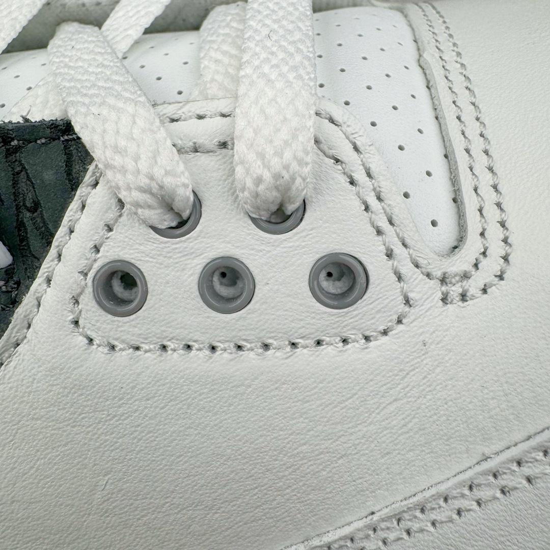 图片[13]-＃Lw纯原 Air Jordan AJ3 Retro 白灰 CT8532-106 圈内最强三代系列 匠心打造 开发时长超过半年 目前可过各类鉴定或无法鉴定 裸鞋随便操作 全套原纸板楦头开发 原厂大底磨具加持立体防滑纹理 原装可视Air Sole气垫 原汁原味最完美的三代版型 唯一正确鞋头趴度弧度高度鞋身腰线 原厂TPU彩虹扎染后跟饰片 正确内里反口里网布 皮料菱角分明不变形无多余毛边 广东原厂zp同批次手工大底描漆拉丝 市场唯一原厂鞋扣模具 原厂织唛标 原厂飞人电绣工艺 尾指中部跳三针 独家绑鞋带手法 印刷中底布 四线拉帮 米色美纹纸贴合固定 进口港宝加持 后跟自然饱满 全鞋荧光划线卡点 追求极致完美 每一双都是工艺品 多重QC质检 超越公司货的品控标准 实实在在的免检产品 尺码：36 36.5 37.5 38 38.5 39 40 40.5 41 42 42.5 43 44 44.5 45 45.5 46 47.5 48.5-选品中心
