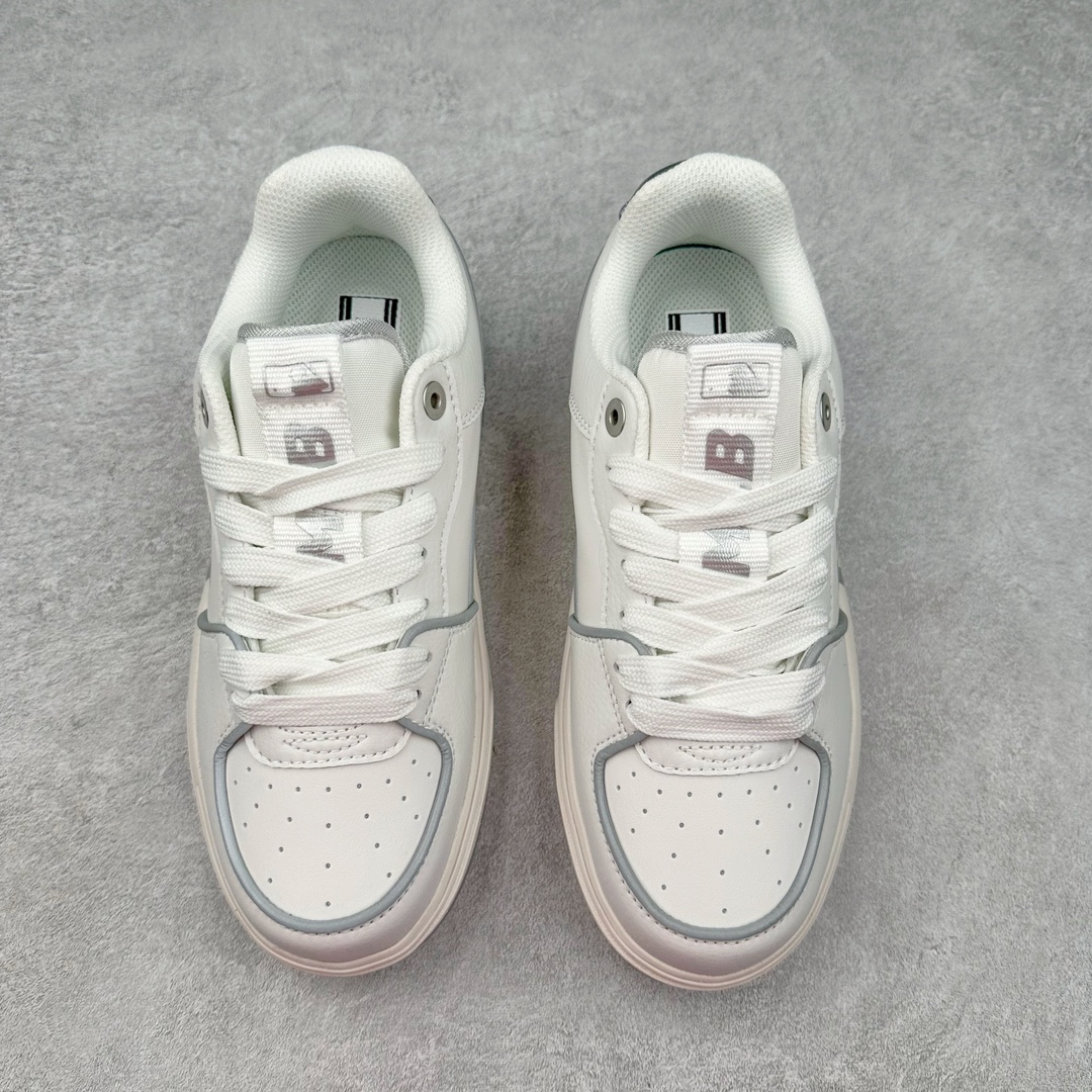 图片[2]-＃DT纯原 MLB Big Ball Chunky 复古印花老爹鞋系列低帮轻量增高厚底百搭休闲运动慢跑鞋 Korea韩国联名NY美国榄球纽约洋基队限定 目前可过轻松秒过各类鉴定 能操作的私聊 韩国代购专供 左脚内置NFC感应 区别市面贴纸假芯片 MLB专用菱形双针中底布 重点细节中底布带注胶孔 原厂NFC感应吊牌 支持鉴定 一个两位数 原盒原标 全套原楦原纸板原厂数据开发 中韩文保养标贴 绿色防霉片 平台代购专供 独家一比一RB+MD组合大底 高频后跟小人Logo精准对位立体饱满 正确网布加超迁鞋面 转印中底走线紧密 转印Logo工艺表层防刮不掉色 尺码：35 36 36.5 37.5 38 38.5 39 40 40.5 41 42 42.5 43 44 44.5 45-选品中心