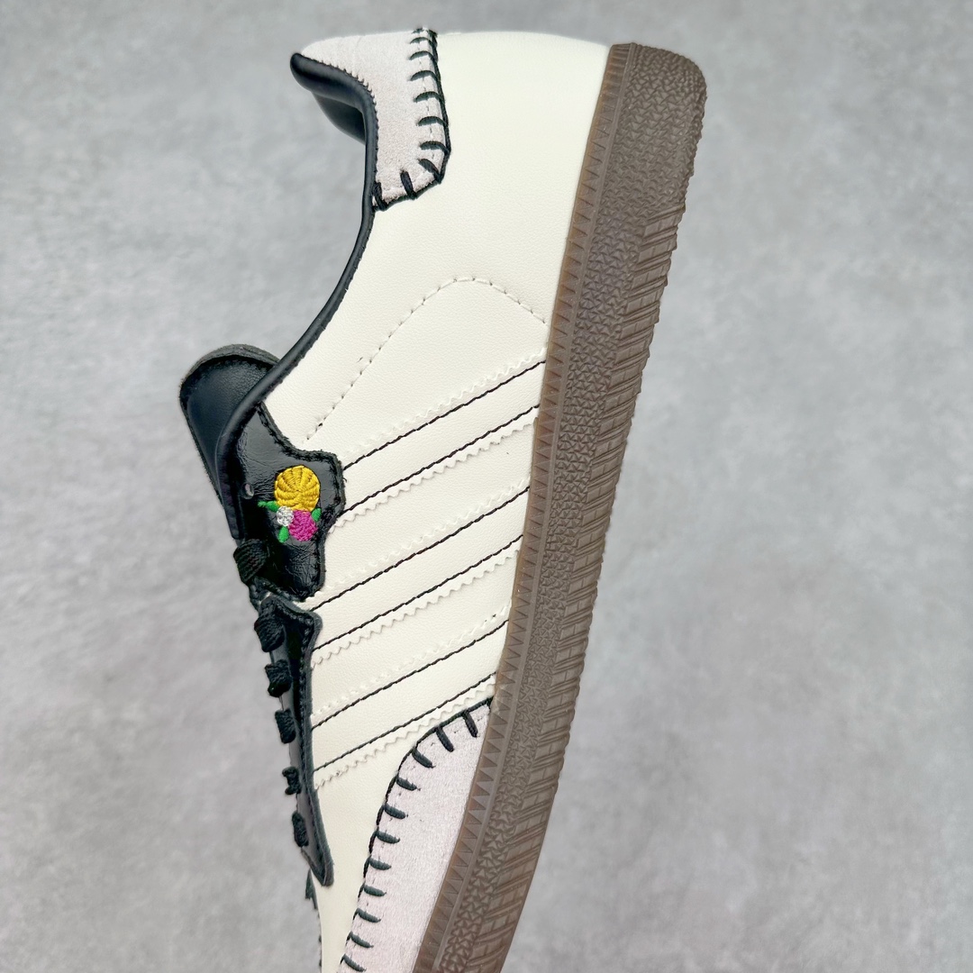 图片[7]-AD Original Samba OG 复古经典轻便板鞋 JI3931 这款桑巴鞋展示了高质量的工艺 带有装饰的超锁缝制和无缝的手感 柔软、柔软的皮革造型和标志性的3条纹完成了精致的外观 正规合身鞋带 鞋面上有绒面鞋垫 橡胶鞋底 享受正畸套筒软感 自50年代首次亮相以来就一直在赢得粉丝的青睐 尺码：36 36.5 37.5 38 38.5 39 40 40.5 41 42 42.5 43 44 44.5 45-选品中心