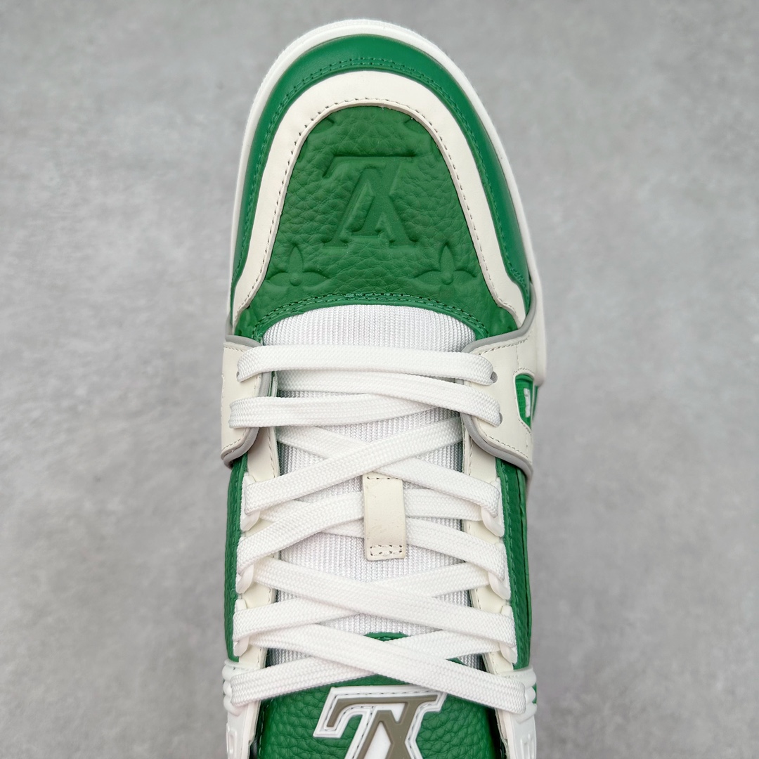 图片[4]-＃K纯原 Louis Vuitton Trainer lv时装走秀运动鞋 市场所有版本中综合最强的货品 GD实力大厂出品 全网最全配色更新最快 最成熟的做工稳定的品控 完美鞋型超高的清洁度 零毛边线头瑕疵 全套原楦原纸版原鞋开模 全网最具灵魂的版型 正确原装黄色鞋盒 正确中底印花 鞋面印花3D高频深度立体 全鞋电脑针车 紧密相连 针距密度一致 环保乳胶注塑鞋垫 厚度脚感还原原版 皮面裁剪部位 统一油边封口工艺 原装橡胶大底含胶量大底组合零偏差 专柜全套包装 防尘袋 说明书 质保卡 男女鞋 尺码：35 36 37 38 39 40 41 42 43 44 45-选品中心