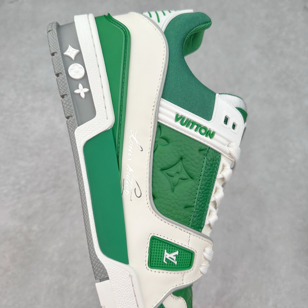 图片[6]-＃K纯原 Louis Vuitton Trainer lv时装走秀运动鞋 市场所有版本中综合最强的货品 GD实力大厂出品 全网最全配色更新最快 最成熟的做工稳定的品控 完美鞋型超高的清洁度 零毛边线头瑕疵 全套原楦原纸版原鞋开模 全网最具灵魂的版型 正确原装黄色鞋盒 正确中底印花 鞋面印花3D高频深度立体 全鞋电脑针车 紧密相连 针距密度一致 环保乳胶注塑鞋垫 厚度脚感还原原版 皮面裁剪部位 统一油边封口工艺 原装橡胶大底含胶量大底组合零偏差 专柜全套包装 防尘袋 说明书 质保卡 男女鞋 尺码：35 36 37 38 39 40 41 42 43 44 45-选品中心