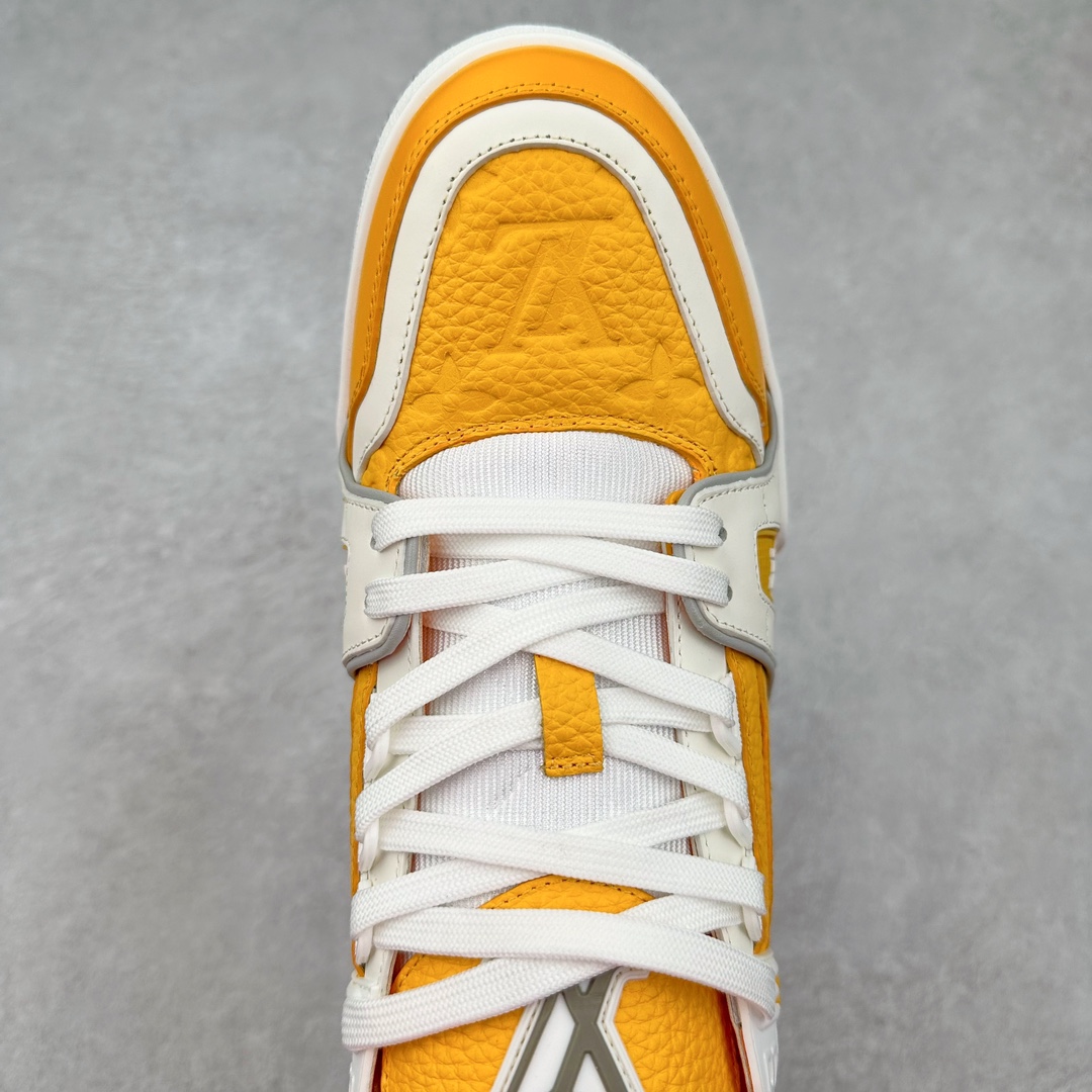 图片[4]-＃K纯原 Louis Vuitton Trainer lv时装走秀运动鞋 市场所有版本中综合最强的货品 GD实力大厂出品 全网最全配色更新最快 最成熟的做工稳定的品控 完美鞋型超高的清洁度 零毛边线头瑕疵 全套原楦原纸版原鞋开模 全网最具灵魂的版型 正确原装黄色鞋盒 正确中底印花 鞋面印花3D高频深度立体 全鞋电脑针车 紧密相连 针距密度一致 环保乳胶注塑鞋垫 厚度脚感还原原版 皮面裁剪部位 统一油边封口工艺 原装橡胶大底含胶量大底组合零偏差 专柜全套包装 防尘袋 说明书 质保卡 男女鞋 尺码：35 36 37 38 39 40 41 42 43 44 45-选品中心