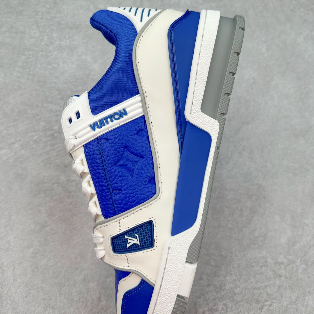 图片[7]-＃K纯原 Louis Vuitton Trainer lv时装走秀运动鞋 市场所有版本中综合最强的货品 GD实力大厂出品 全网最全配色更新最快 最成熟的做工稳定的品控 完美鞋型超高的清洁度 零毛边线头瑕疵 全套原楦原纸版原鞋开模 全网最具灵魂的版型 正确原装黄色鞋盒 正确中底印花 鞋面印花3D高频深度立体 全鞋电脑针车 紧密相连 针距密度一致 环保乳胶注塑鞋垫 厚度脚感还原原版 皮面裁剪部位 统一油边封口工艺 原装橡胶大底含胶量大底组合零偏差 专柜全套包装 防尘袋 说明书 质保卡 男女鞋 尺码：35 36 37 38 39 40 41 42 43 44 45-选品中心