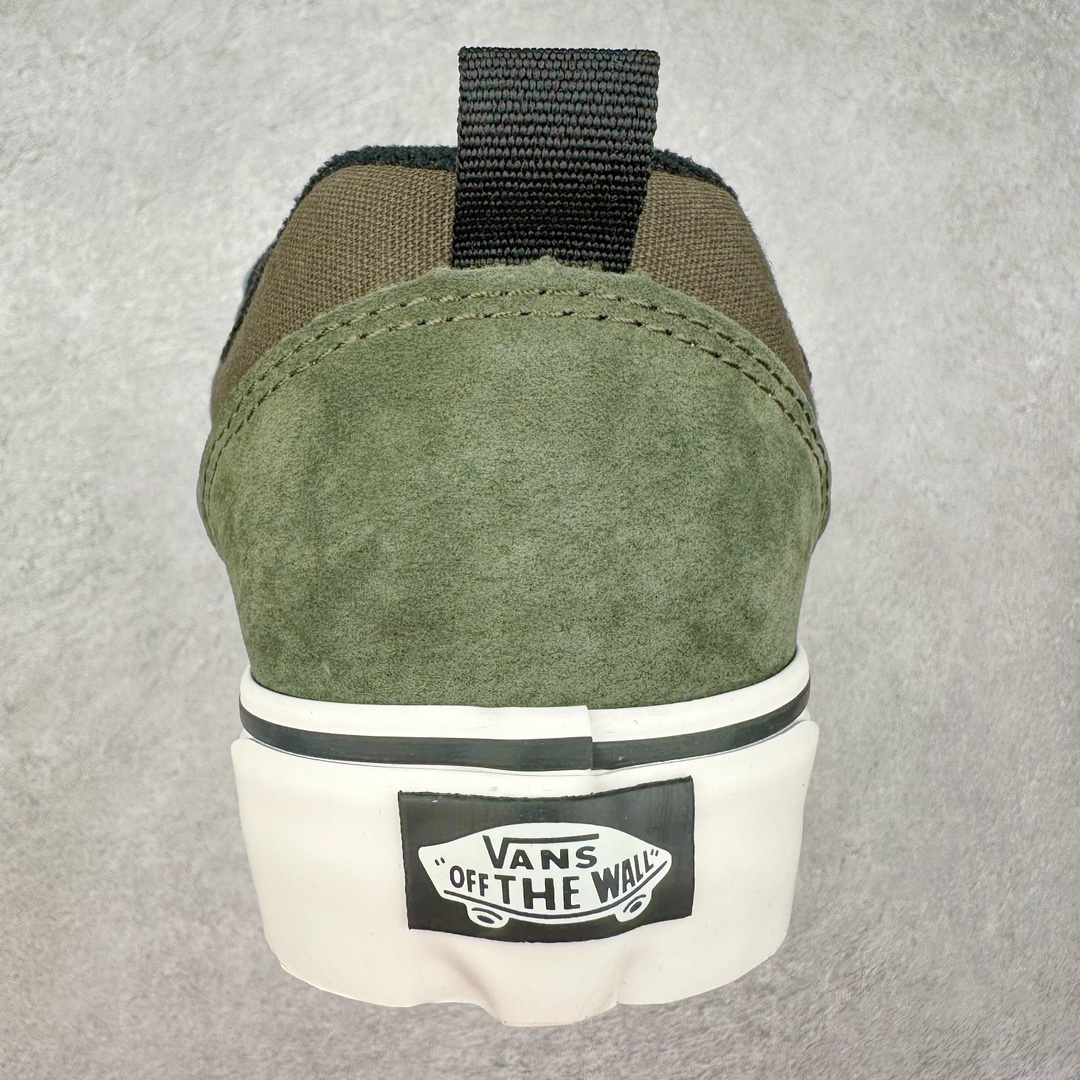 图片[8]-Vans Knu Skool DR “DR新系列面包鞋，个性十足”DR新款是对90年代经典风格的重新诠释，Vans将现在的Knu Skool的“宽大”特点进一步放大，将携带空改为了极具现代风格的D形鞋带孔，并选用更宽的鞋带绑定鞋身! 尺码：35 36 36.5 37 38 38.5 39 40 40.5 41 42 42.5 43 44 45 工艺：硫化1：1（重量1：1、真标、原钢印、材质标、鞋型标、合格证）-选品中心