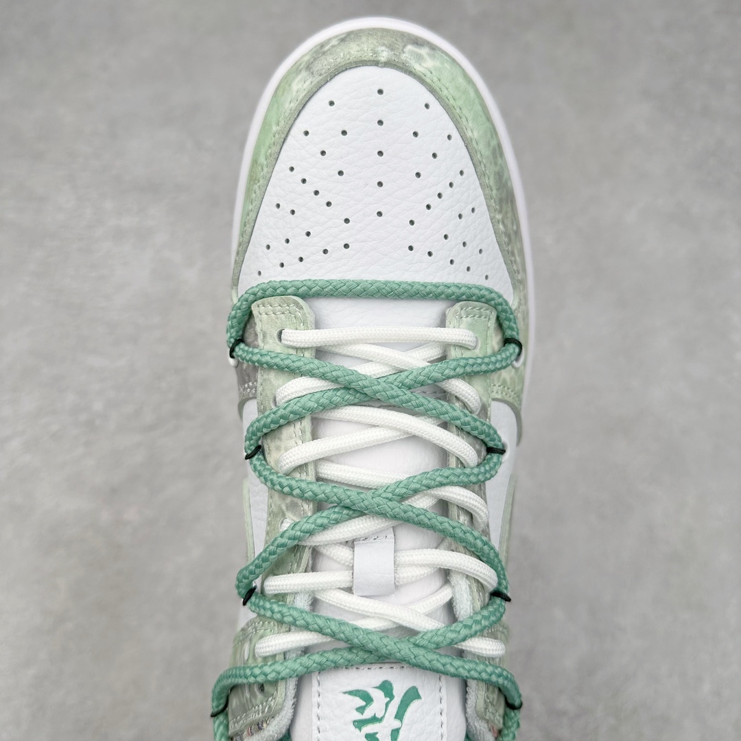图片[4]-NK Dunk Low 定制配色 SJ2068-229 大厂出品 极力推荐 原装头层材料 独家版型蒸餾加工帶來的是更好的视觉和脚感体验大厂纯原品质出货 清洁度 电绣工艺 皮料切割干净无任何毛边 细节完美 尺码：36 36.5 37.5 38 38.5 39 40 40.5 41 42 42.5 43 44 44.5 45 46 47.5-选品中心