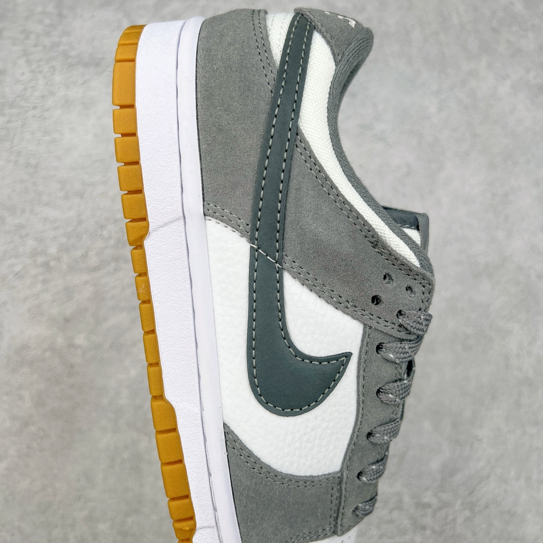 图片[6]-＃TG特价福利 NK Dunk Low 口碑大厂出品 品控大底版型不断改良更新 全套原纸板楦头开发 确保原汁原味 完美呈现DUNK版型 一比一鞋头弧度高度鞋身弧度 此版本只针对中端市场 皮料材质有所更替 其他数据细节工艺流程均保持一致 绝不口嗨 细节品控鞋型随意对比 独家私模官方第六代原厂航空铝磨具打磨大底 鞋头坡度极致还原 无解鞋型 原盒原配 圈内天花板工艺 原厂玻璃冲刀 超高清洁度 全鞋零毛边皮料切割 原厂中底布点胶 中底布拉帮走线遵循公司 尺码：35.5 36 36.5 37.5 38 38.5 39 40 40.5 41 42 42.5 43 44 44.5 45 46 47.5-选品中心