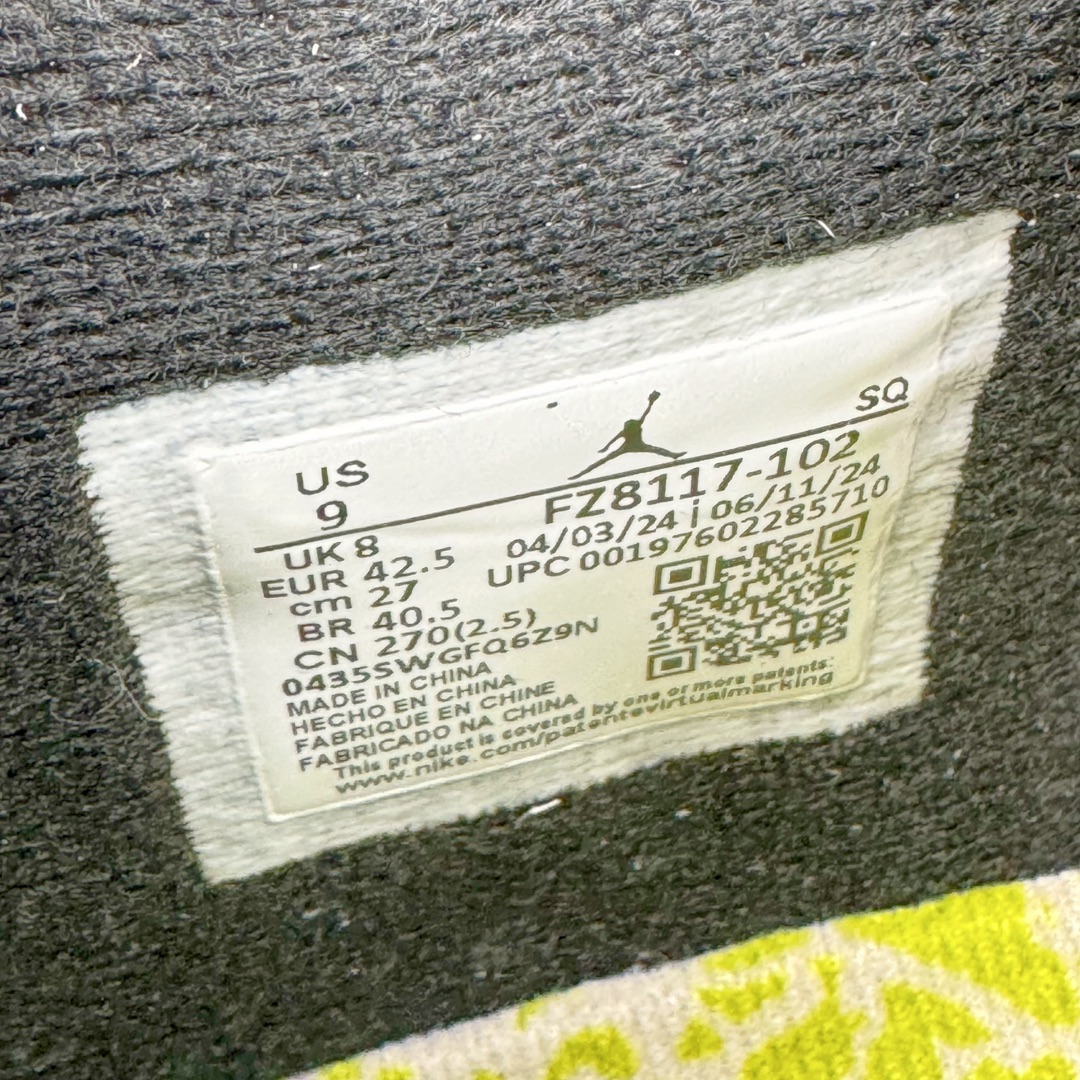 图片[13]-＃Y3纯原 Travis Scott x Jordan AJ Cut The Check TS倒钩联名魔术贴篮球鞋 米黑绿 FZ8117-102 注意默认配原盒盒子配套布袋不用加钱 退货丢失扣30元 原厂全套原楦原纸板冲刀磨具开发 原厂皮料加持 原厂港宝加持定型后跟R度完美 同源原厂电绣 鬼脸飞翼针数密度立体效果一致 百分百一致原鞋 原厂拉帮工艺 针距密度一致 后跟弧度收口自然不对折 极致一眼正品既视感 进口玻璃冲刀皮料裁剪零毛边 全鞋电脑针车工艺 品控清洁度最高QC检验标准 免检产品 原厂订购鞋盒、布袋、鞋标、防尘纸、鞋撑、鞋带 追求极致的原厂味道 配色方面采用白色为基础 搭配棕色框架呈现 完美还原了初代倒钩的配色设计 细节方面 标志性的反钩Swoosh采用米色点缀 鞋面还带有特殊的魔术贴细节 此外在鞋舌、后跟部分均带有Cactus Jack厂牌Logo 彰显鞋款特殊身份 尺码：36 36.5 37.5 38 38.5 39 40 40.5 41 42 42.5 43 44 44.5 45 46 47.5 48.5-选品中心