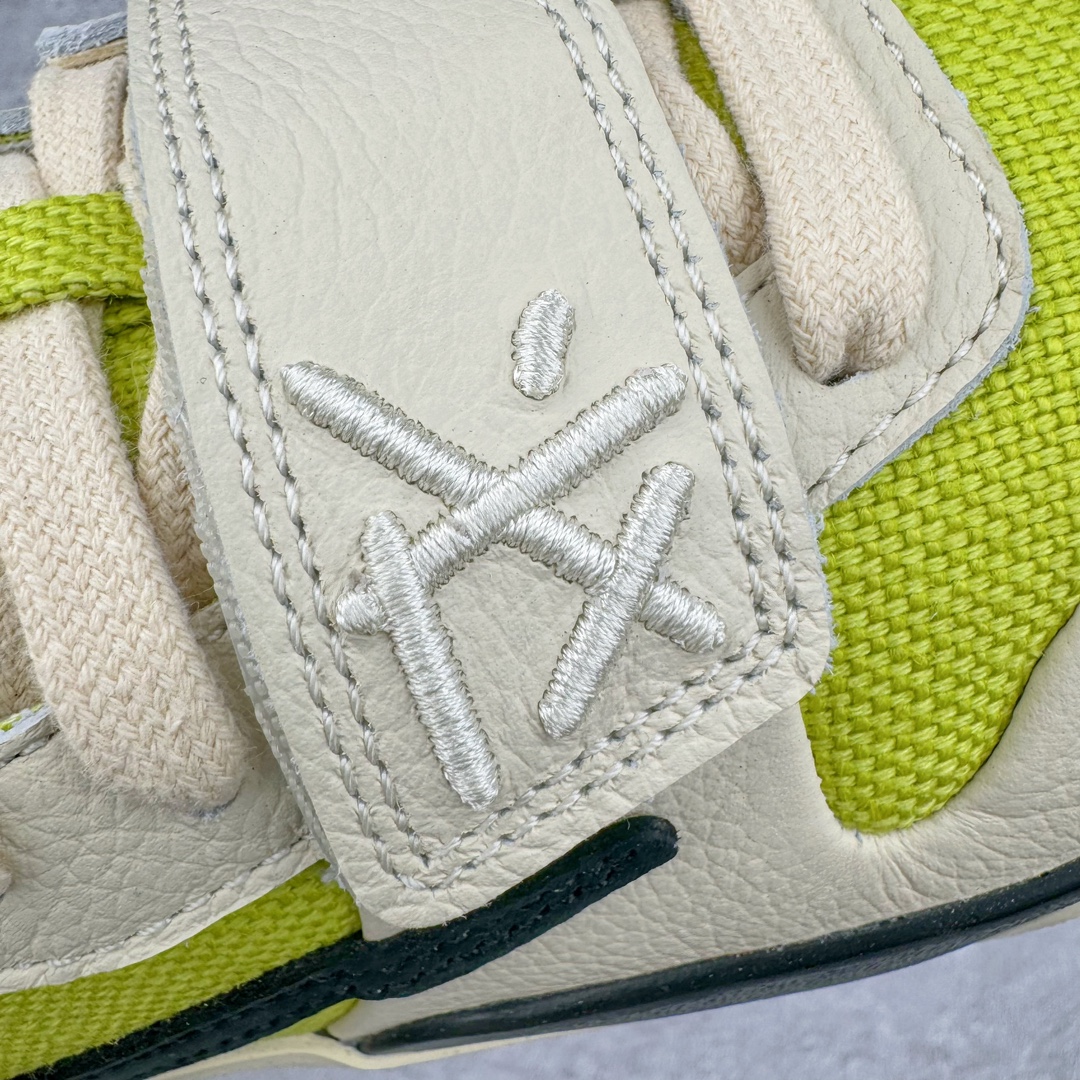 图片[18]-＃Y3纯原 Travis Scott x Jordan AJ Cut The Check TS倒钩联名魔术贴篮球鞋 米黑绿 FZ8117-102 注意默认配原盒盒子配套布袋不用加钱 退货丢失扣30元 原厂全套原楦原纸板冲刀磨具开发 原厂皮料加持 原厂港宝加持定型后跟R度完美 同源原厂电绣 鬼脸飞翼针数密度立体效果一致 百分百一致原鞋 原厂拉帮工艺 针距密度一致 后跟弧度收口自然不对折 极致一眼正品既视感 进口玻璃冲刀皮料裁剪零毛边 全鞋电脑针车工艺 品控清洁度最高QC检验标准 免检产品 原厂订购鞋盒、布袋、鞋标、防尘纸、鞋撑、鞋带 追求极致的原厂味道 配色方面采用白色为基础 搭配棕色框架呈现 完美还原了初代倒钩的配色设计 细节方面 标志性的反钩Swoosh采用米色点缀 鞋面还带有特殊的魔术贴细节 此外在鞋舌、后跟部分均带有Cactus Jack厂牌Logo 彰显鞋款特殊身份 尺码：36 36.5 37.5 38 38.5 39 40 40.5 41 42 42.5 43 44 44.5 45 46 47.5 48.5-选品中心