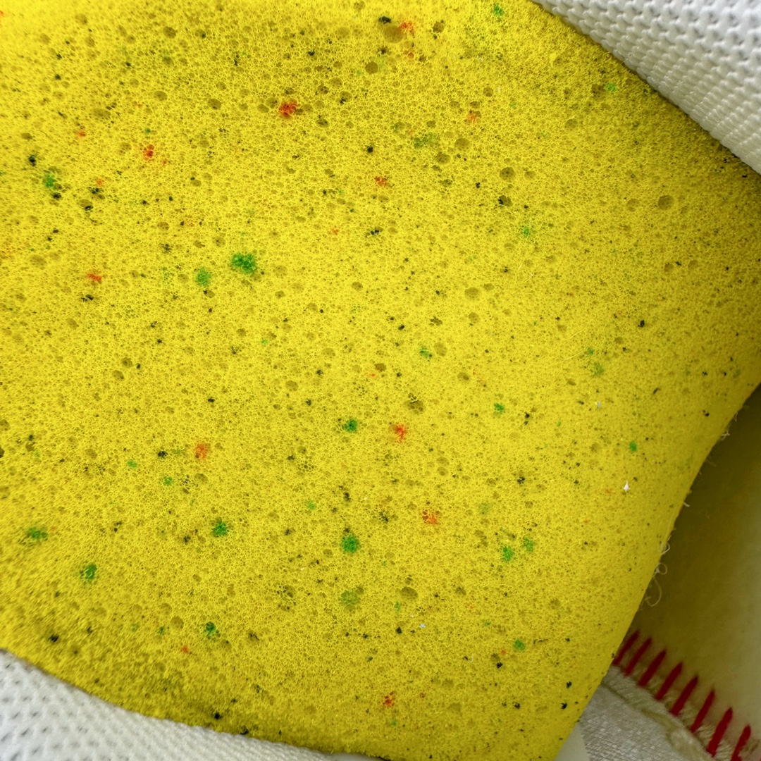 图片[11]-＃特价福利 NK Air Force 1´07 Low 空军一号低帮百搭休闲运动板鞋 CZ0270-106 柔软、弹性十足的缓震性能和出色的中底设计 横跨复古与现代的外型结合 造就出风靡全球 三十多年的Force 1 直到今天还深受青睐 尺码：35.5 36 36.5 37.5 38 38.5 39-选品中心