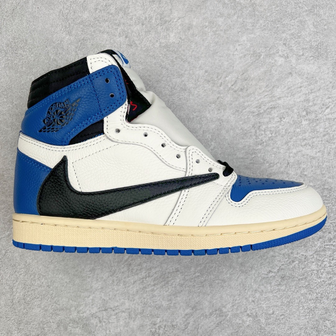 ＃H12同源特价 Travis Scott x Fragment x Air Jordan AJ1 High OG SP \\\”Military Blue\\\”闪电倒勾高帮 DH3227-105 原盒原配 外盒透明胶套 内侧字体 工整带凹凸感 原厂拉帮工艺 针距密度一致 全新升级网板中底 原楦原纸板开发 后跟弧度收口自然不对折 极致一眼正品既视感 原厂皮料 进口玻璃冲刀皮料裁剪零毛边 承诺百分百一致原鞋 全鞋电脑针车工艺 鞋面清洁度最高QC检验标准 控制溢胶 飞翼3D高频深度立体 鞋盒、防尘纸 均采购来自原厂 尺码：36 36.5 37.5 38 38.5 39 40 40.5 41 42 42.5 43 44 44.5 45 46 47.5-选品中心