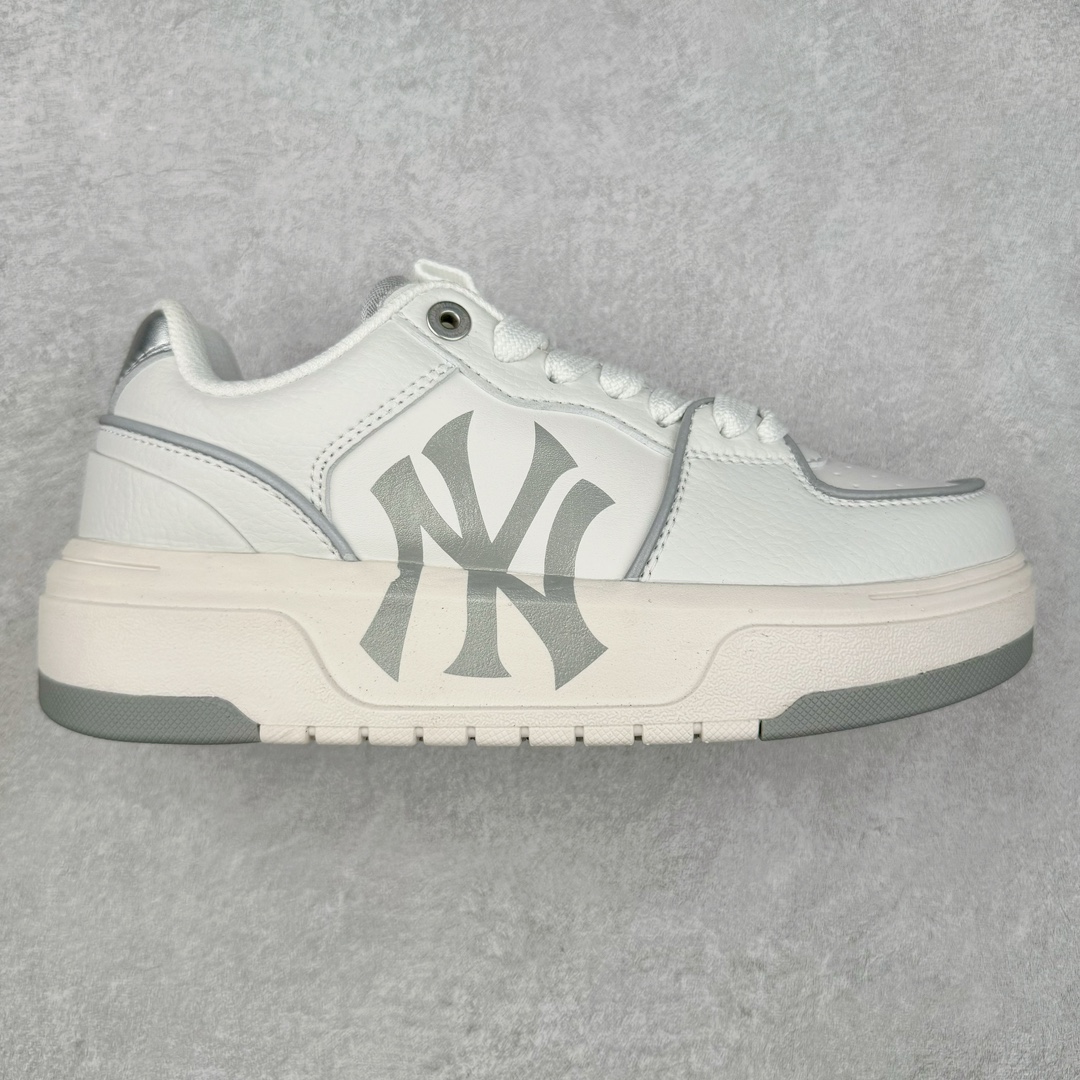 ＃DT纯原 MLB Big Ball Chunky 复古印花老爹鞋系列低帮轻量增高厚底百搭休闲运动慢跑鞋 Korea韩国联名NY美国榄球纽约洋基队限定 目前可过轻松秒过各类鉴定 能操作的私聊 韩国代购专供 左脚内置NFC感应 区别市面贴纸假芯片 MLB专用菱形双针中底布 重点细节中底布带注胶孔 原厂NFC感应吊牌 支持鉴定 一个两位数 原盒原标 全套原楦原纸板原厂数据开发 中韩文保养标贴 绿色防霉片 平台代购专供 独家一比一RB+MD组合大底 高频后跟小人Logo精准对位立体饱满 正确网布加超迁鞋面 转印中底走线紧密 转印Logo工艺表层防刮不掉色 尺码：35 36 36.5 37.5 38 38.5 39 40 40.5 41 42 42.5 43 44 44.5 45-选品中心