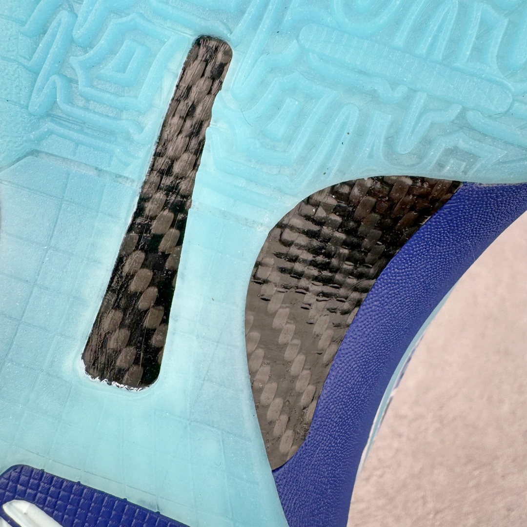 图片[19]-＃OG纯原 NK Zoom Kobe ZK5 科比5代 X-Ray 蓝色骨骼 HJ4303-400 Zoom Turbo气垫➕后掌EVA缓震 实战配置直接拉满 原楦纸板开发 鞋身流线型、后跟塑形 区分土肥圆 原档数据3D打印 鞋面细节匹配原版 全身鞋材卡料色独家定制 唯一正确喷漆SWOOSH NK专利Flyknit飞线科技，给予鞋身足够抗扭矩力 真实底模最大47.5 实战利器 专供海外市场 尺码：40 40.5 41 42 42.5 43 44 44.5 45 46 47.5 （脚宽、脚胖 建议买大半码）-选品中心