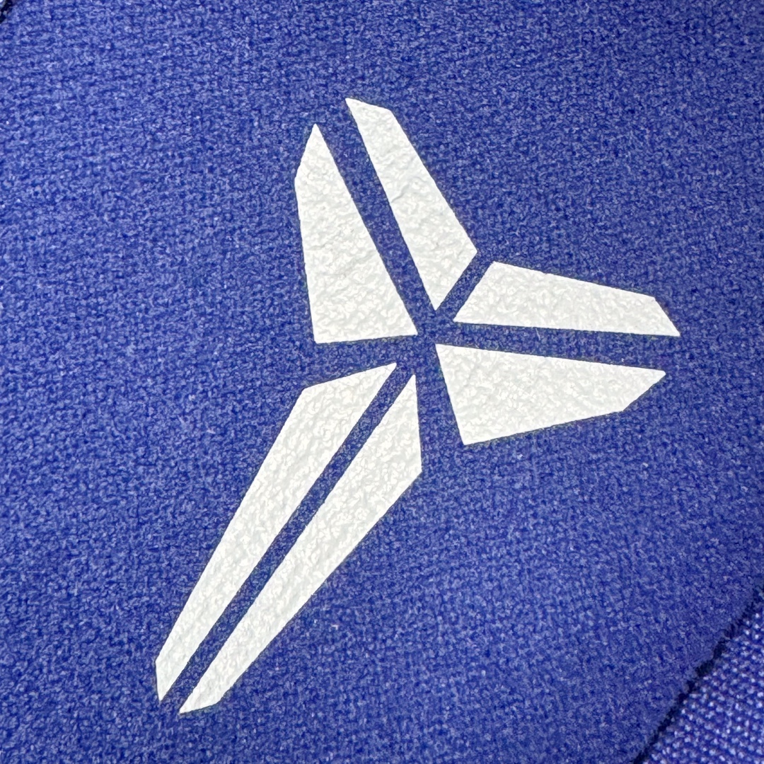 图片[12]-＃OG纯原 NK Zoom Kobe ZK5 科比5代 X-Ray 蓝色骨骼 HJ4303-400 Zoom Turbo气垫➕后掌EVA缓震 实战配置直接拉满 原楦纸板开发 鞋身流线型、后跟塑形 区分土肥圆 原档数据3D打印 鞋面细节匹配原版 全身鞋材卡料色独家定制 唯一正确喷漆SWOOSH NK专利Flyknit飞线科技，给予鞋身足够抗扭矩力 真实底模最大47.5 实战利器 专供海外市场 尺码：40 40.5 41 42 42.5 43 44 44.5 45 46 47.5 （脚宽、脚胖 建议买大半码）-选品中心