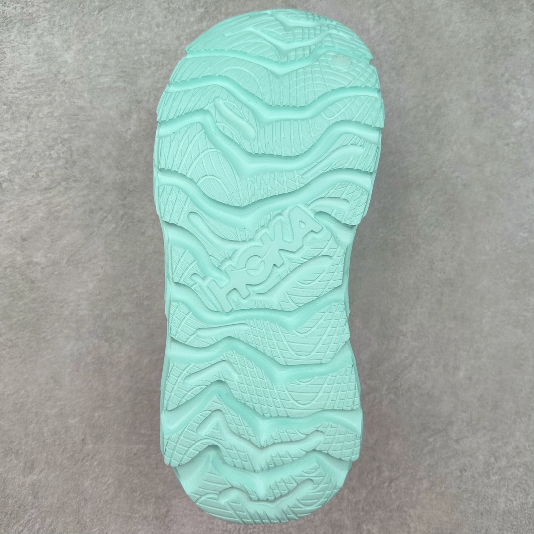 图片[9]-＃HK纯原 HOKA ONE ONE Restore TC 一脚蹬徒步舒适缓震运动鞋 继承了 HOKA ONE ONE® 标志性的缓冲中底，兼具轻盈脚感和出众缓震。NEWOK本期为大家准备了两款各具特色HOKA ONE ONE Restore TC 鞋款，希望能为你的夏日穿搭提供更多灵感。鞋款鞋面采用弹性布料，鞋面透气舒适，日常穿搭舒适不磨脚。鞋款以弹性松紧织带取代传统鞋带设计，省事又省心，“一脚蹬”简直是最具懒人属性的球鞋，低调朴素又不失质感。重量不到百克，依旧是外形“笨拙”实则是轻巧、舒适与安全兼备的品牌固有打法。搭配上，无论是夏日短裤造型，还是搭配你的长袜，Restore TC 能够满足你的多种穿搭。舒适程度堪比众多大牌“老头乐”，鞋底的厚厚的泡沫鞋垫让你深陷其中！尺码：36 36.5 37.5 38 38.5 39 40 40.5 41 42 42.5 43 44 44.5 45-选品中心