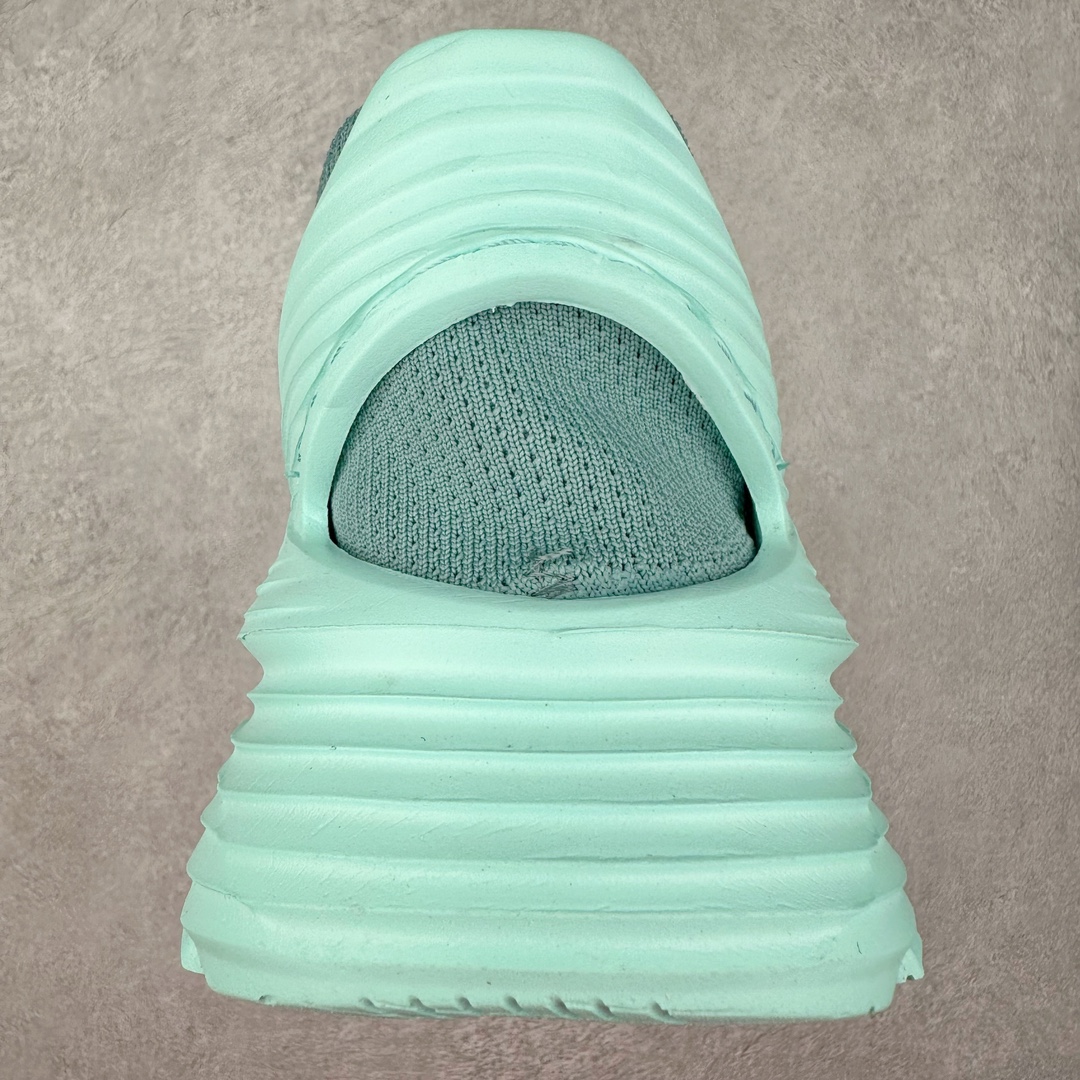 图片[8]-＃HK纯原 HOKA ONE ONE Restore TC 一脚蹬徒步舒适缓震运动鞋 继承了 HOKA ONE ONE® 标志性的缓冲中底，兼具轻盈脚感和出众缓震。NEWOK本期为大家准备了两款各具特色HOKA ONE ONE Restore TC 鞋款，希望能为你的夏日穿搭提供更多灵感。鞋款鞋面采用弹性布料，鞋面透气舒适，日常穿搭舒适不磨脚。鞋款以弹性松紧织带取代传统鞋带设计，省事又省心，“一脚蹬”简直是最具懒人属性的球鞋，低调朴素又不失质感。重量不到百克，依旧是外形“笨拙”实则是轻巧、舒适与安全兼备的品牌固有打法。搭配上，无论是夏日短裤造型，还是搭配你的长袜，Restore TC 能够满足你的多种穿搭。舒适程度堪比众多大牌“老头乐”，鞋底的厚厚的泡沫鞋垫让你深陷其中！尺码：36 36.5 37.5 38 38.5 39 40 40.5 41 42 42.5 43 44 44.5 45-选品中心