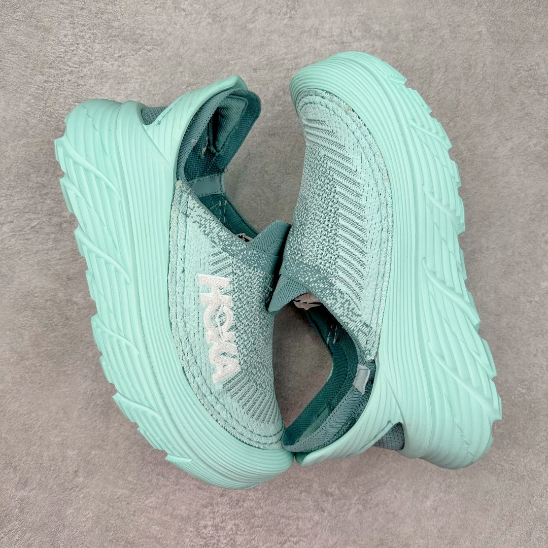 图片[3]-＃HK纯原 HOKA ONE ONE Restore TC 一脚蹬徒步舒适缓震运动鞋 继承了 HOKA ONE ONE® 标志性的缓冲中底，兼具轻盈脚感和出众缓震。NEWOK本期为大家准备了两款各具特色HOKA ONE ONE Restore TC 鞋款，希望能为你的夏日穿搭提供更多灵感。鞋款鞋面采用弹性布料，鞋面透气舒适，日常穿搭舒适不磨脚。鞋款以弹性松紧织带取代传统鞋带设计，省事又省心，“一脚蹬”简直是最具懒人属性的球鞋，低调朴素又不失质感。重量不到百克，依旧是外形“笨拙”实则是轻巧、舒适与安全兼备的品牌固有打法。搭配上，无论是夏日短裤造型，还是搭配你的长袜，Restore TC 能够满足你的多种穿搭。舒适程度堪比众多大牌“老头乐”，鞋底的厚厚的泡沫鞋垫让你深陷其中！尺码：36 36.5 37.5 38 38.5 39 40 40.5 41 42 42.5 43 44 44.5 45-选品中心