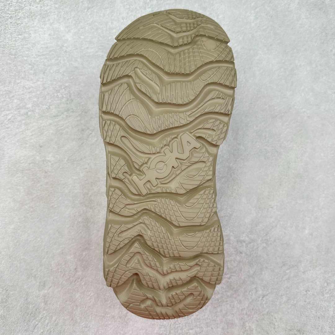 图片[9]-＃HK纯原 HOKA ONE ONE Restore TC 一脚蹬徒步舒适缓震运动鞋 继承了 HOKA ONE ONE® 标志性的缓冲中底，兼具轻盈脚感和出众缓震。NEWOK本期为大家准备了两款各具特色HOKA ONE ONE Restore TC 鞋款，希望能为你的夏日穿搭提供更多灵感。鞋款鞋面采用弹性布料，鞋面透气舒适，日常穿搭舒适不磨脚。鞋款以弹性松紧织带取代传统鞋带设计，省事又省心，“一脚蹬”简直是最具懒人属性的球鞋，低调朴素又不失质感。重量不到百克，依旧是外形“笨拙”实则是轻巧、舒适与安全兼备的品牌固有打法。搭配上，无论是夏日短裤造型，还是搭配你的长袜，Restore TC 能够满足你的多种穿搭。舒适程度堪比众多大牌“老头乐”，鞋底的厚厚的泡沫鞋垫让你深陷其中！尺码：36 36.5 37.5 38 38.5 39 40 40.5 41 42 42.5 43 44 44.5 45-选品中心