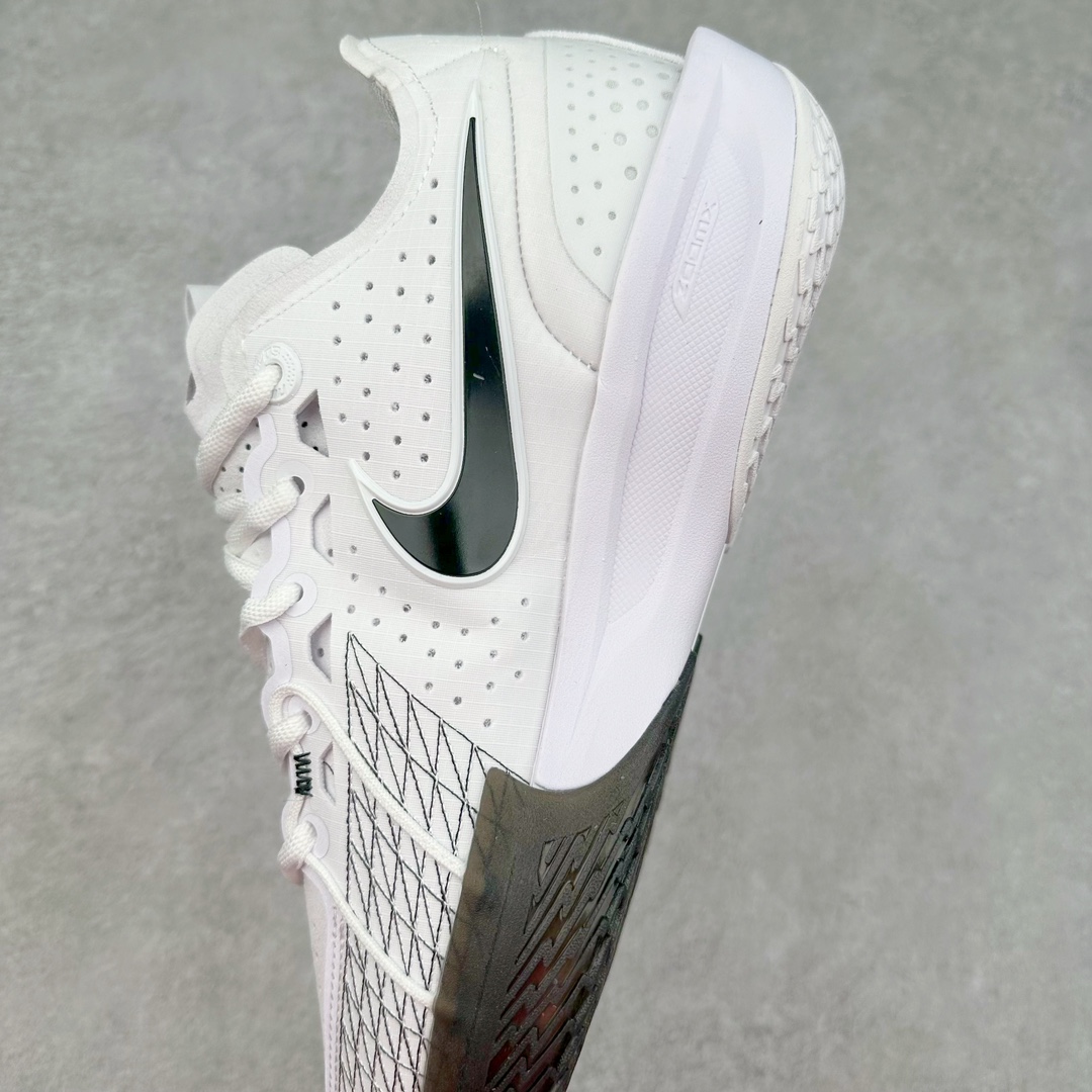 图片[7]-＃F版 NK G.T. Cut 3.0 EP GT3代实战篮球鞋 DV2913-102 该鞋款采用出众回弹设计 为切入、转向和移步篮筐提供出色的能量回馈 回弹性能带来弹力充沛的迈步体验 助你爆发疾速 全掌型 ZoomX 泡绵 缔造弹力出众的轻盈迈步体验 助你在比赛升温时能够急速快攻 驰骋全场 鞋面绳线与鞋带相结合 有助稳固前足 后跟搭配加垫鞋口 为脚踝营造舒适稳固感受 全掌型 ZoomX 泡绵 能够带来出众的能量回馈 前足外侧采用精巧塑料覆面 在瞬间爆发时提供稳固脚感 尺码：39 40 40.5 41 42 42.5 43 44 44.5 45 46-选品中心