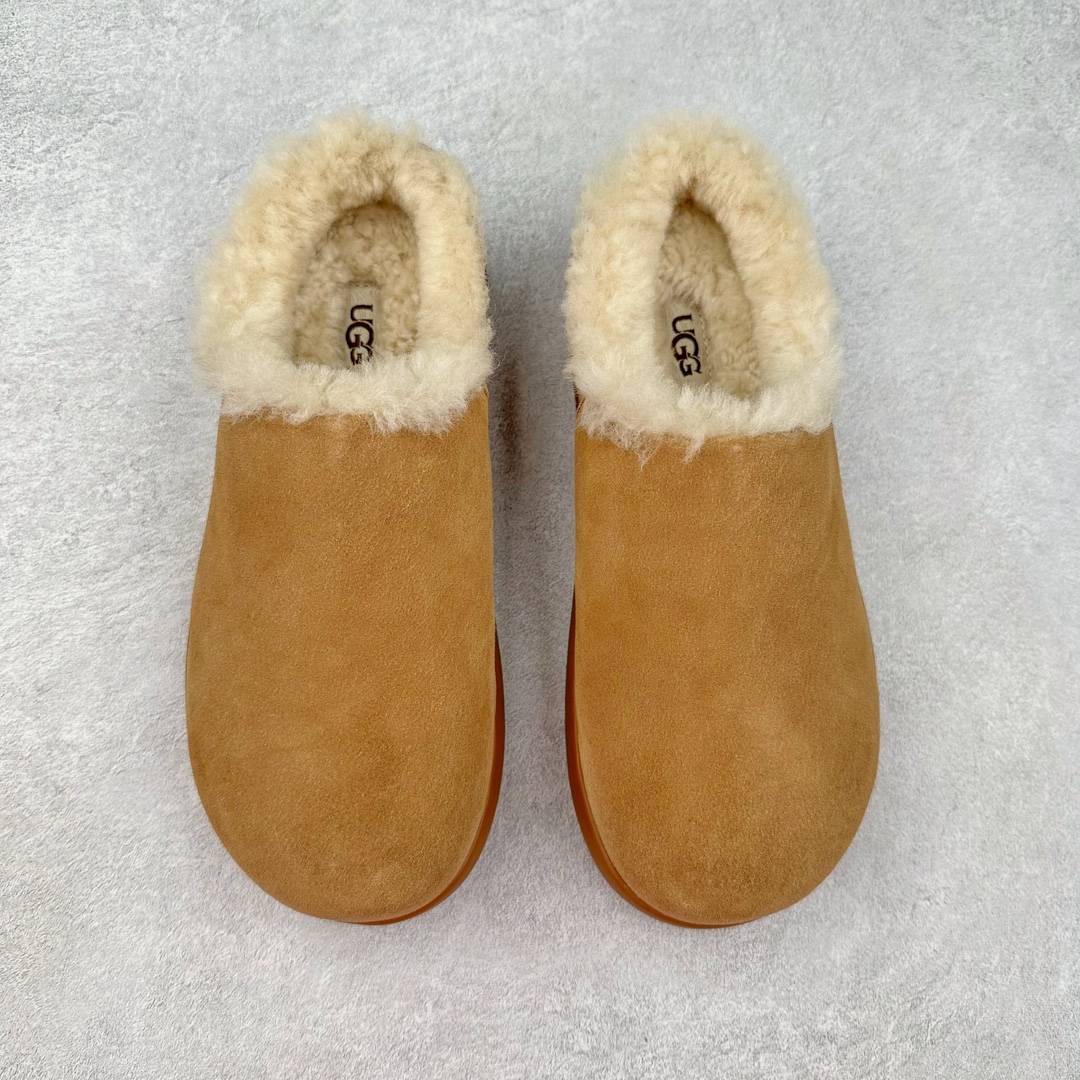 图片[2]-＃GD UGG 5888经典秋冬羊皮毛一体雪地靴 隆丰A级澳洲进口羊皮毛一体 完全遵循ZP工艺流程 代工厂原厂版师 秉承无原鞋不开发选择 注重每一处细节 市面最正版型 TREADLITE\\\”轻翼\\\”科技外底 轻便/耐用/柔韧/桩型【售后郑重承诺】一个月内若出现重大脱胶/断底等质量问题 直接为您换新 翻毛皮鞋面 细腻亲肤再生聚酯纤维滚边 舒适易打理 保暖性佳 UGG plush™ 里衬和内底 茸软亲肤 舒适暖足 经典鞋型搭配轻盈厚底 稳稳拿捏秋冬出街时髦造型 Treadlite by UGG 轻翼大底 轻盈缓震 为双足减负 舒适轻便 助你轻松畅玩整天 尺码：35 36 37 38 39 40-选品中心