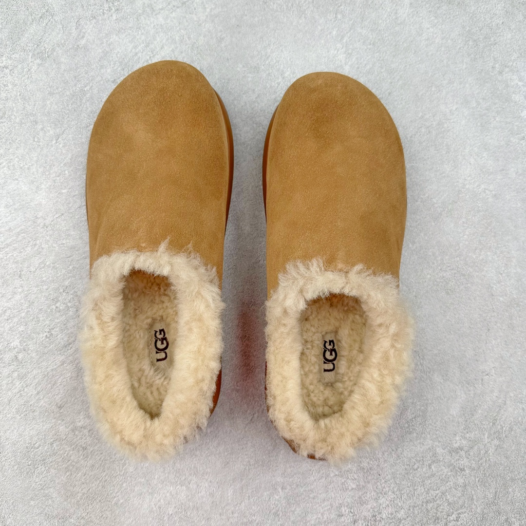 图片[3]-＃GD UGG 5888经典秋冬羊皮毛一体雪地靴 隆丰A级澳洲进口羊皮毛一体 完全遵循ZP工艺流程 代工厂原厂版师 秉承无原鞋不开发选择 注重每一处细节 市面最正版型 TREADLITE\\\”轻翼\\\”科技外底 轻便/耐用/柔韧/桩型【售后郑重承诺】一个月内若出现重大脱胶/断底等质量问题 直接为您换新 翻毛皮鞋面 细腻亲肤再生聚酯纤维滚边 舒适易打理 保暖性佳 UGG plush™ 里衬和内底 茸软亲肤 舒适暖足 经典鞋型搭配轻盈厚底 稳稳拿捏秋冬出街时髦造型 Treadlite by UGG 轻翼大底 轻盈缓震 为双足减负 舒适轻便 助你轻松畅玩整天 尺码：35 36 37 38 39 40-选品中心