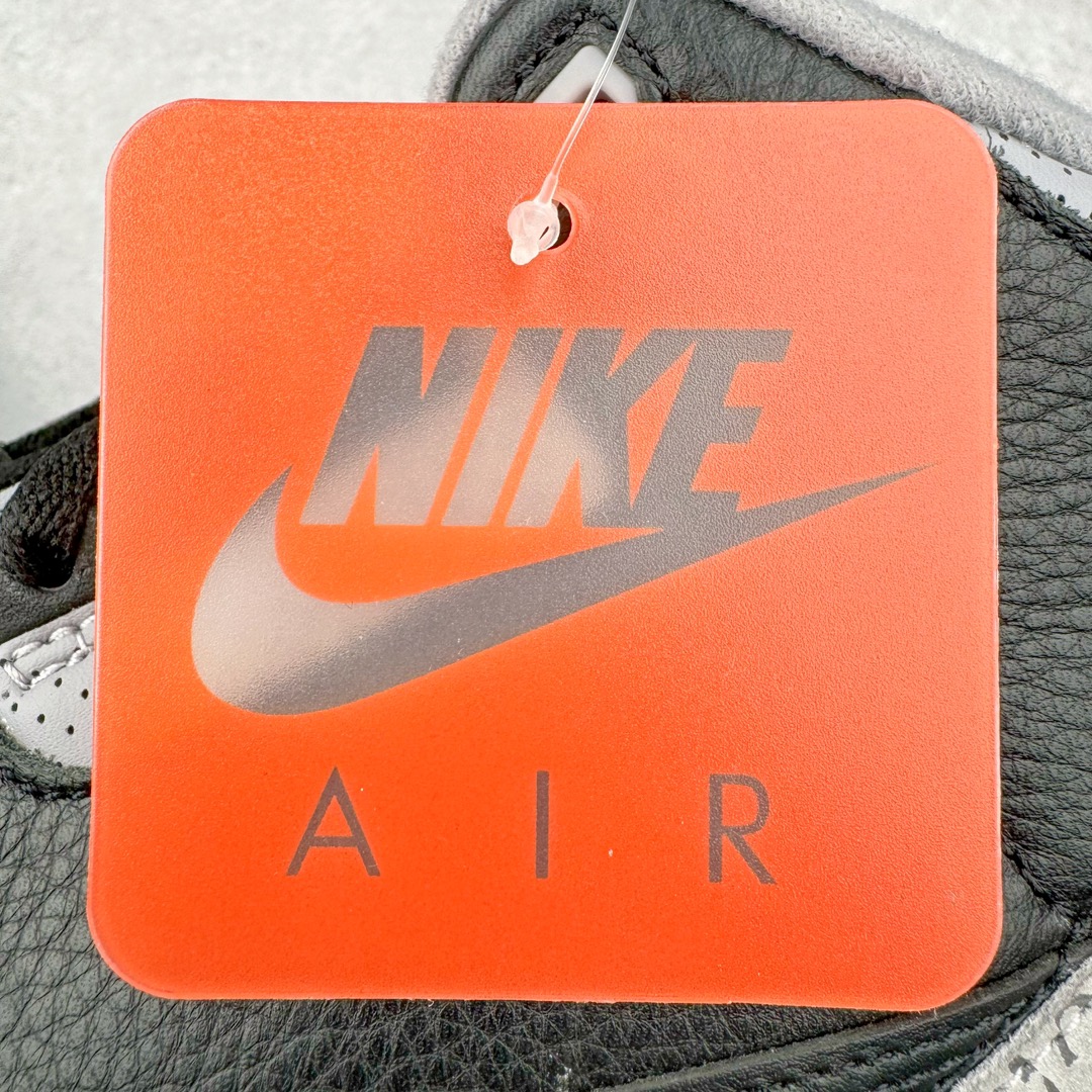 图片[12]-＃GX纯原 Air Jordan AJ3 Retro 复刻黑水泥 DN3707-010 圈内最强三代系列 匠心打造 开发时长超过半年 目前可过各类鉴定或无法鉴定 裸鞋随便操作 全套原纸板楦头开发 原厂大底磨具加持立体防滑纹理 原装可视Air Sole气垫 原汁原味最完美的三代版型 唯一正确鞋头趴度弧度高度鞋身腰线 原厂TPU彩虹扎染后跟饰片 正确内里反口里网布 皮料菱角分明不变形无多余毛边 广东原厂zp同批次手工大底描漆拉丝 市场唯一原厂鞋扣模具 原厂织唛标 原厂飞人电绣工艺 尾指中部跳三针 独家绑鞋带手法 印刷中底布 四线拉帮 米色美纹纸贴合固定 进口港宝加持 后跟自然饱满 全鞋荧光划线卡点 追求极致完美 每一双都是工艺品 多重QC质检 超越公司货的品控标准 实实在在的免检产品 尺码：40 40.5 41 42 42.5 43 44 44.5 45 45.5 46 47.5 48.5-选品中心