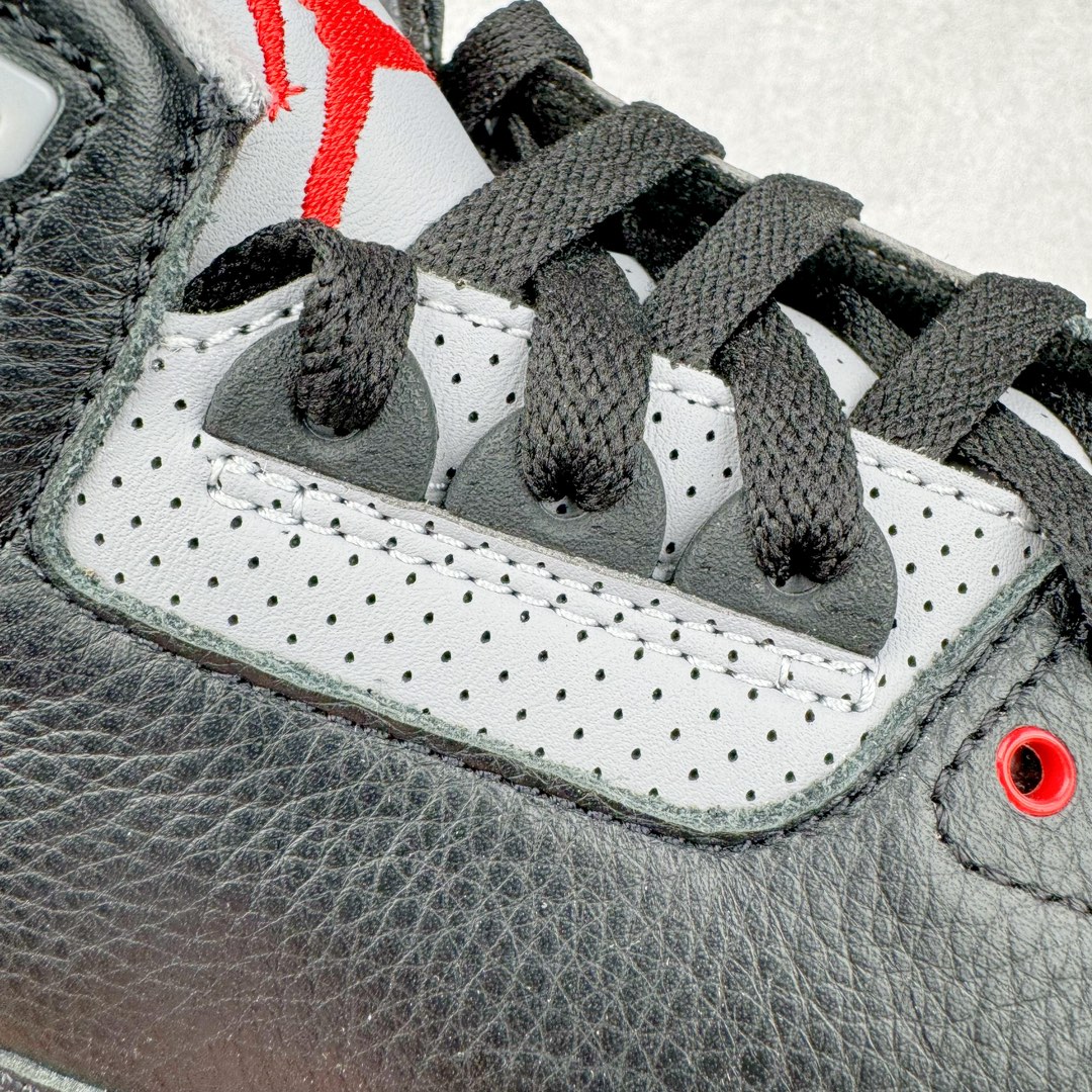 图片[18]-＃GX纯原 Air Jordan AJ3 Retro 复刻黑水泥 DN3707-010 圈内最强三代系列 匠心打造 开发时长超过半年 目前可过各类鉴定或无法鉴定 裸鞋随便操作 全套原纸板楦头开发 原厂大底磨具加持立体防滑纹理 原装可视Air Sole气垫 原汁原味最完美的三代版型 唯一正确鞋头趴度弧度高度鞋身腰线 原厂TPU彩虹扎染后跟饰片 正确内里反口里网布 皮料菱角分明不变形无多余毛边 广东原厂zp同批次手工大底描漆拉丝 市场唯一原厂鞋扣模具 原厂织唛标 原厂飞人电绣工艺 尾指中部跳三针 独家绑鞋带手法 印刷中底布 四线拉帮 米色美纹纸贴合固定 进口港宝加持 后跟自然饱满 全鞋荧光划线卡点 追求极致完美 每一双都是工艺品 多重QC质检 超越公司货的品控标准 实实在在的免检产品 尺码：40 40.5 41 42 42.5 43 44 44.5 45 45.5 46 47.5 48.5-选品中心