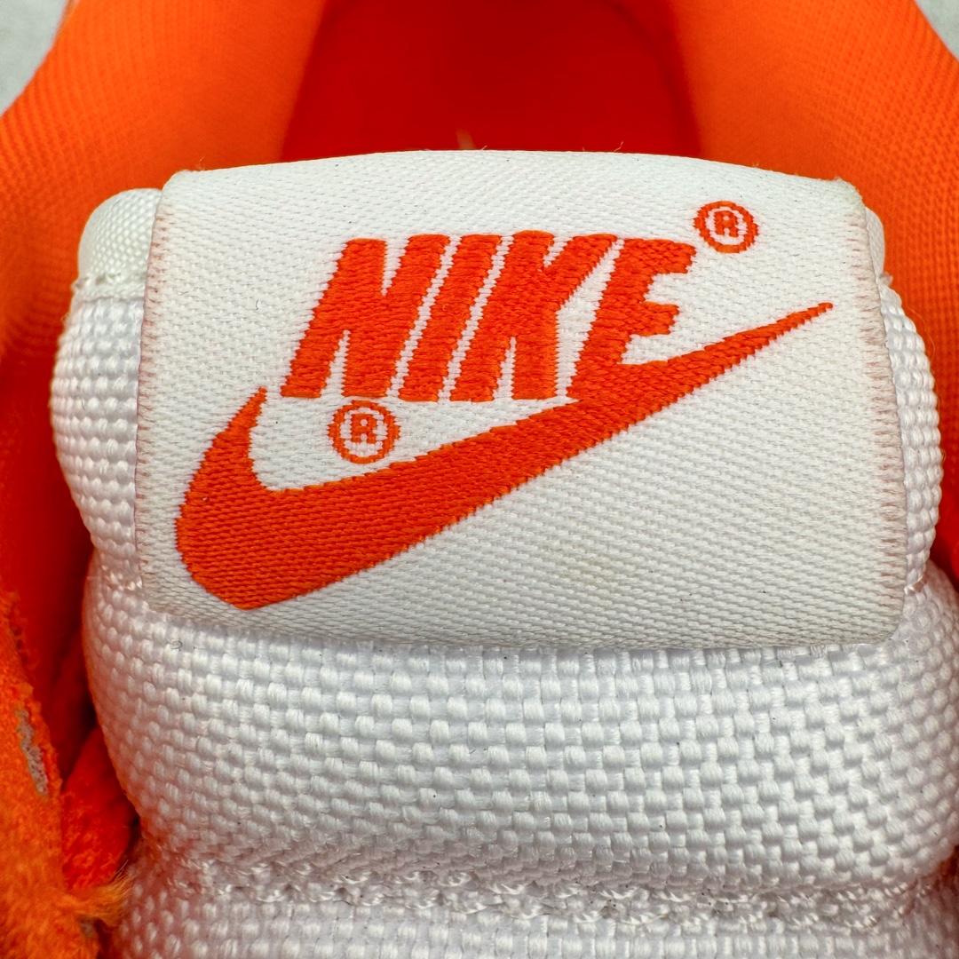 图片[14]-＃神版特价清仓 NK Dunk Low 实力大厂出品 全套原纸板楦头开发 确保原汁原味 完美呈现DUNK版型 一比一鞋头弧度高度鞋身弧度 此版本只针对中端市场 皮料材质有所更替 其他数据细节工艺流程均保持一致 绝不口嗨 细节品控鞋型随意对比 独家私模官方第六代原厂航空铝磨具打磨大底 鞋头坡度极致还原 无解鞋型 原盒原配 圈内天花板工艺 原厂玻璃冲刀 超高清洁度 全鞋零毛边皮料切割 原厂中底布点胶 中底布拉帮走线遵循公司 尺码对应库存‼️-选品中心