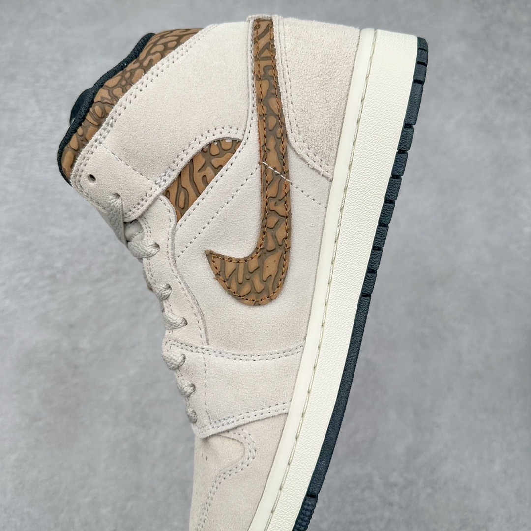 图片[7]-＃神版特价福利 Air Jordan AJ1 低帮中帮系列 知名大厂出品 原装楦头纸板开发 完美鞋型 超高清洁度 鞋型不臃肿别扭 原厂内置全掌气垫 A模大底 鞋舌AJ原厂专用牛津布 AJ专用反口珍珠布 原厂无杂质高弹内里海棉 特殊封边弹力鞋带 原鞋开模 拒绝公底 购置公司同步原材料 都有细节原汁原味 忠于原版 尺码对应库存‼️-选品中心