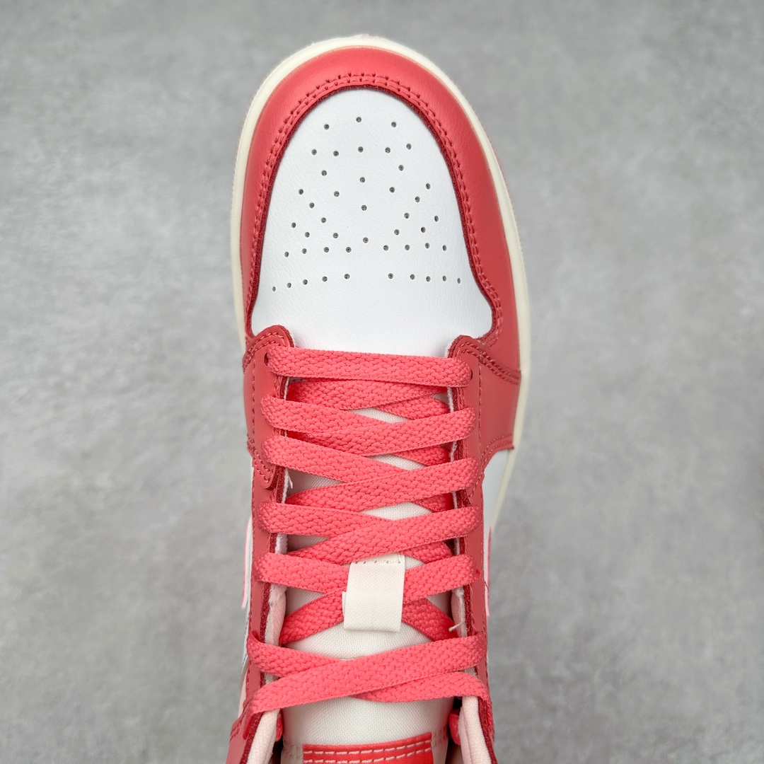 图片[4]-＃神版特价福利 Air Jordan AJ1 低帮中帮系列 知名大厂出品 原装楦头纸板开发 完美鞋型 超高清洁度 鞋型不臃肿别扭 原厂内置全掌气垫 A模大底 鞋舌AJ原厂专用牛津布 AJ专用反口珍珠布 原厂无杂质高弹内里海棉 特殊封边弹力鞋带 原鞋开模 拒绝公底 购置公司同步原材料 都有细节原汁原味 忠于原版 尺码对应库存‼️-选品中心