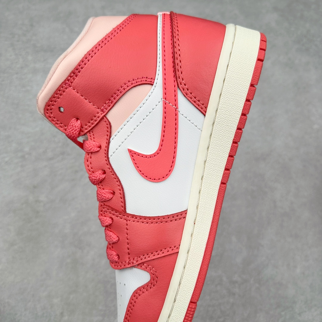 图片[7]-＃神版特价福利 Air Jordan AJ1 低帮中帮系列 知名大厂出品 原装楦头纸板开发 完美鞋型 超高清洁度 鞋型不臃肿别扭 原厂内置全掌气垫 A模大底 鞋舌AJ原厂专用牛津布 AJ专用反口珍珠布 原厂无杂质高弹内里海棉 特殊封边弹力鞋带 原鞋开模 拒绝公底 购置公司同步原材料 都有细节原汁原味 忠于原版 尺码对应库存‼️-选品中心