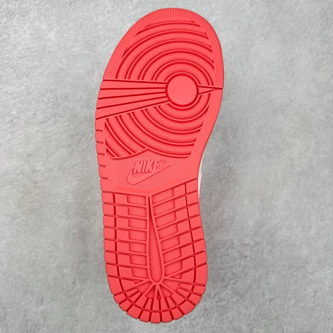 图片[9]-＃神版特价福利 Air Jordan AJ1 低帮中帮系列 知名大厂出品 原装楦头纸板开发 完美鞋型 超高清洁度 鞋型不臃肿别扭 原厂内置全掌气垫 A模大底 鞋舌AJ原厂专用牛津布 AJ专用反口珍珠布 原厂无杂质高弹内里海棉 特殊封边弹力鞋带 原鞋开模 拒绝公底 购置公司同步原材料 都有细节原汁原味 忠于原版 尺码对应库存‼️-选品中心