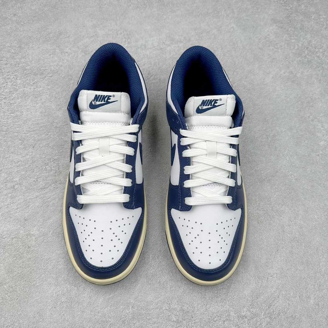 图片[2]-＃神版特价清仓 NK Dunk Low 实力大厂出品 全套原纸板楦头开发 确保原汁原味 完美呈现DUNK版型 一比一鞋头弧度高度鞋身弧度 此版本只针对中端市场 皮料材质有所更替 其他数据细节工艺流程均保持一致 绝不口嗨 细节品控鞋型随意对比 独家私模官方第六代原厂航空铝磨具打磨大底 鞋头坡度极致还原 无解鞋型 原盒原配 圈内天花板工艺 原厂玻璃冲刀 超高清洁度 全鞋零毛边皮料切割 原厂中底布点胶 中底布拉帮走线遵循公司 尺码对应库存‼️-选品中心