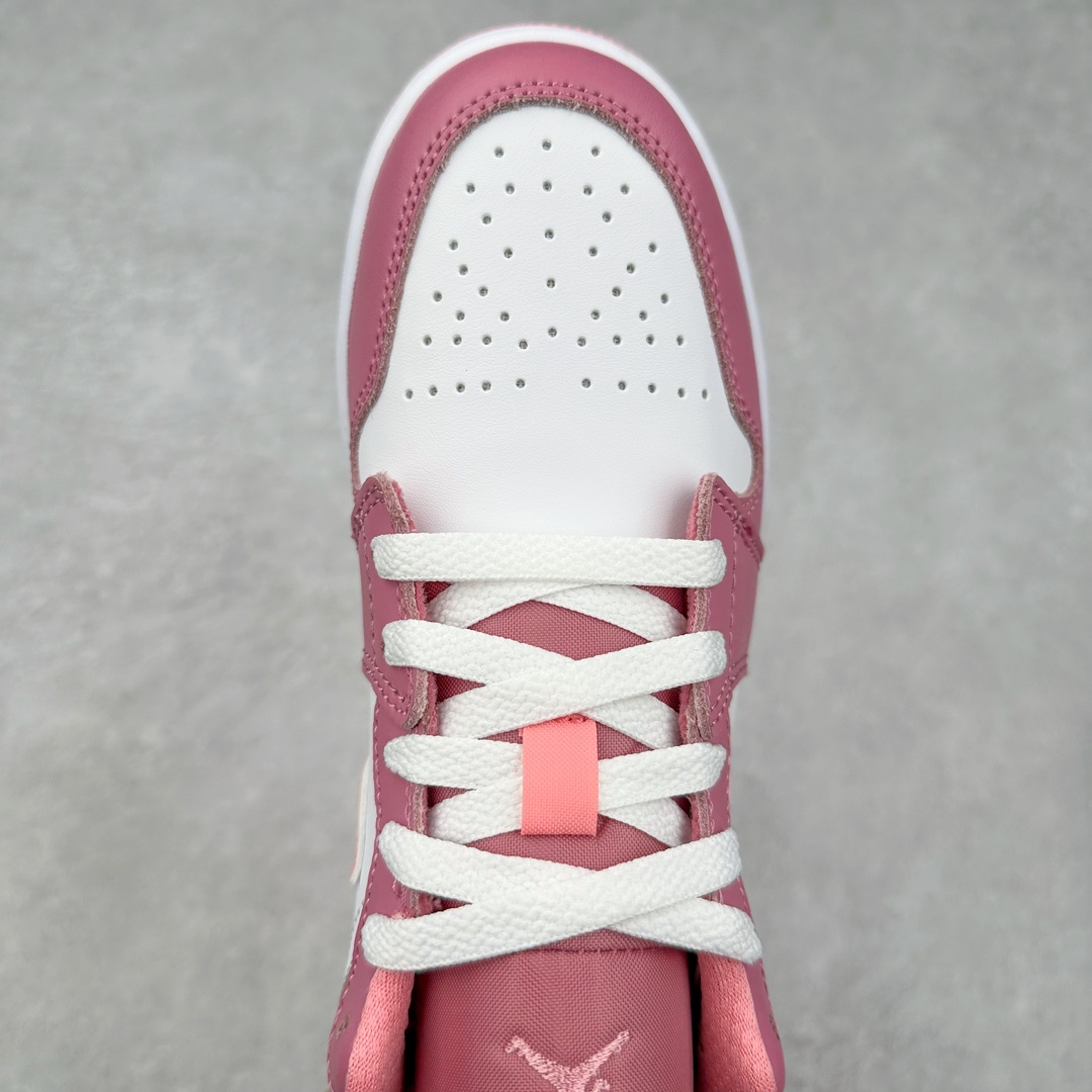 图片[4]-＃神版特价福利 Air Jordan AJ1 低帮中帮系列 知名大厂出品 原装楦头纸板开发 完美鞋型 超高清洁度 鞋型不臃肿别扭 原厂内置全掌气垫 A模大底 鞋舌AJ原厂专用牛津布 AJ专用反口珍珠布 原厂无杂质高弹内里海棉 特殊封边弹力鞋带 原鞋开模 拒绝公底 购置公司同步原材料 都有细节原汁原味 忠于原版 尺码对应库存‼️-选品中心