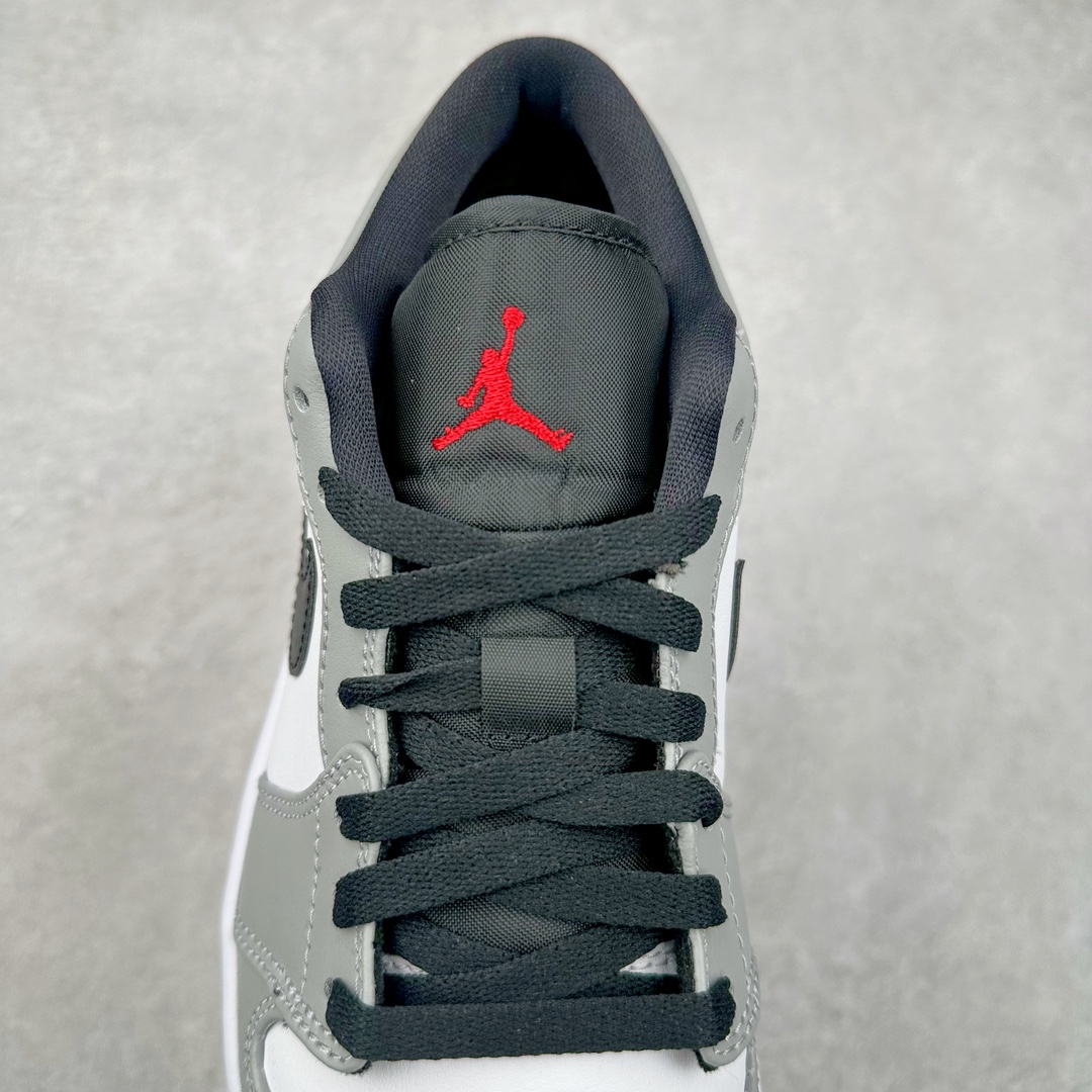 图片[5]-＃神版特价福利 Air Jordan AJ1 低帮中帮系列 知名大厂出品 原装楦头纸板开发 完美鞋型 超高清洁度 鞋型不臃肿别扭 原厂内置全掌气垫 A模大底 鞋舌AJ原厂专用牛津布 AJ专用反口珍珠布 原厂无杂质高弹内里海棉 特殊封边弹力鞋带 原鞋开模 拒绝公底 购置公司同步原材料 都有细节原汁原味 忠于原版 尺码对应库存‼️-选品中心