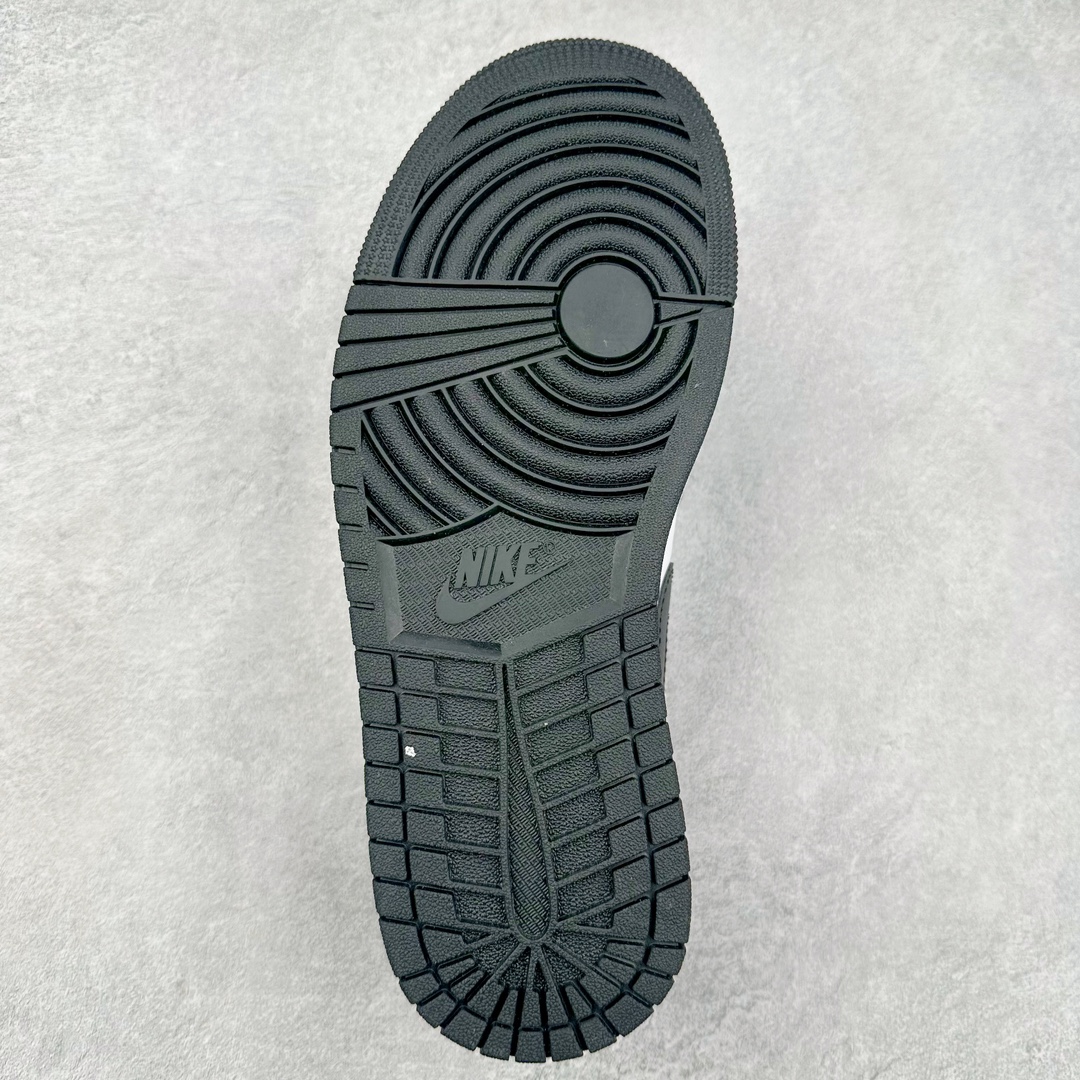 图片[9]-＃神版特价福利 Air Jordan AJ1 低帮中帮系列 知名大厂出品 原装楦头纸板开发 完美鞋型 超高清洁度 鞋型不臃肿别扭 原厂内置全掌气垫 A模大底 鞋舌AJ原厂专用牛津布 AJ专用反口珍珠布 原厂无杂质高弹内里海棉 特殊封边弹力鞋带 原鞋开模 拒绝公底 购置公司同步原材料 都有细节原汁原味 忠于原版 尺码对应库存‼️-选品中心