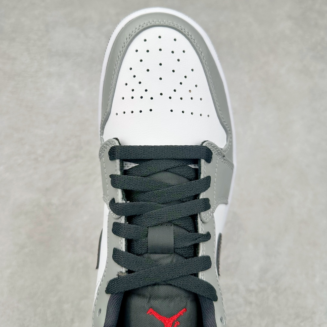 图片[4]-＃神版特价福利 Air Jordan AJ1 低帮中帮系列 知名大厂出品 原装楦头纸板开发 完美鞋型 超高清洁度 鞋型不臃肿别扭 原厂内置全掌气垫 A模大底 鞋舌AJ原厂专用牛津布 AJ专用反口珍珠布 原厂无杂质高弹内里海棉 特殊封边弹力鞋带 原鞋开模 拒绝公底 购置公司同步原材料 都有细节原汁原味 忠于原版 尺码对应库存‼️-选品中心