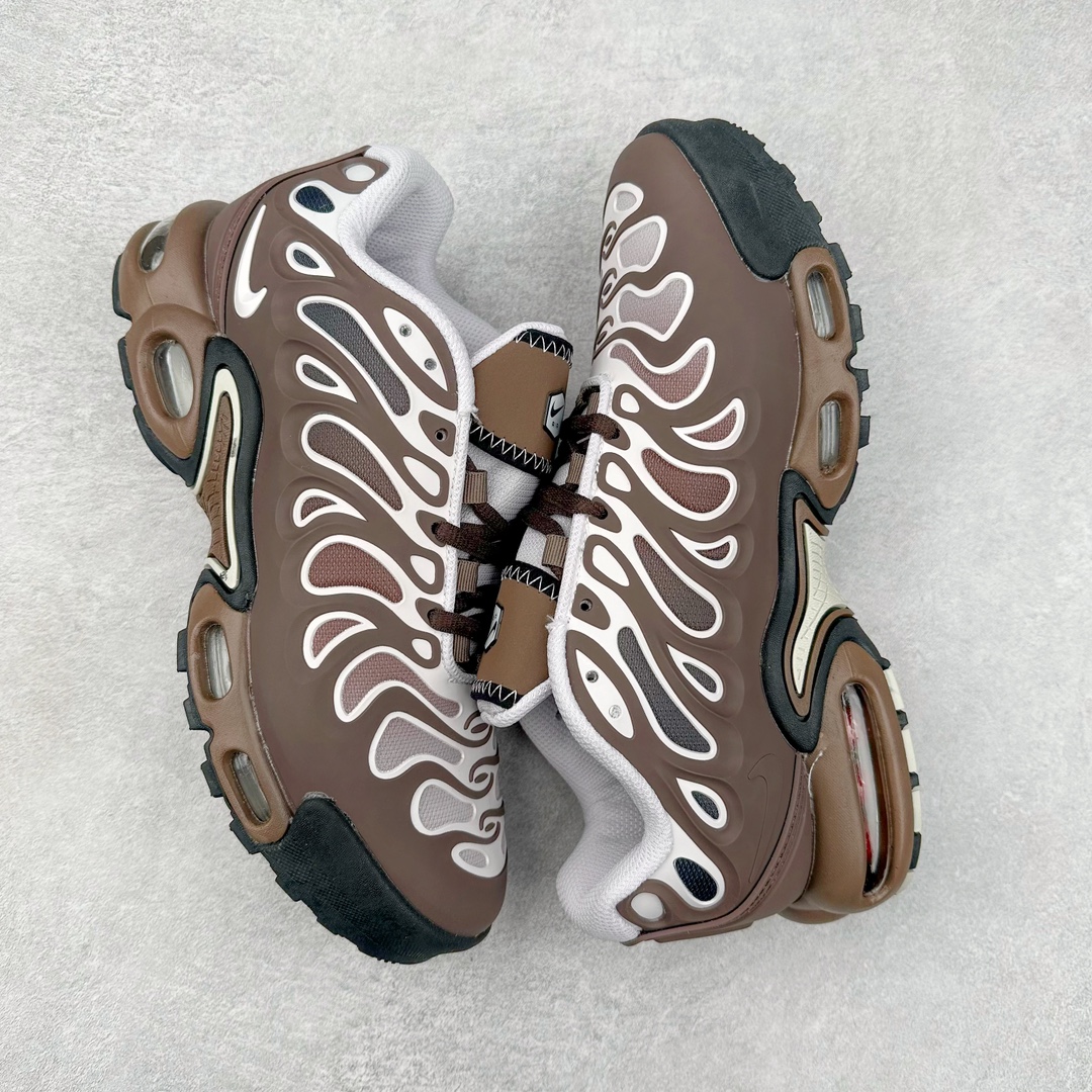 图片[3]-＃特价福利 NK Air Max Plus Drift 复古气垫跑鞋 中底造型大部分保留，仅在前段追加了加固上翻 鞋面的经典轮廓得以重塑 带来更契合现代审美的外观 整双鞋采用撞色妆点 鞋面采用网眼布和皮革材质打造 鞋舌处带有 3M 反光科技 鞋垫处和鞋后跟印有 “TN” 字样 彰显鞋款身份 配置方面中底搭载 Air Max 科技 保证了日常穿着的缓震性 尺码：36 36.5 37.5 38 38.5 39 40 40.5 41 42 42.5 43 44 44.5 45-选品中心