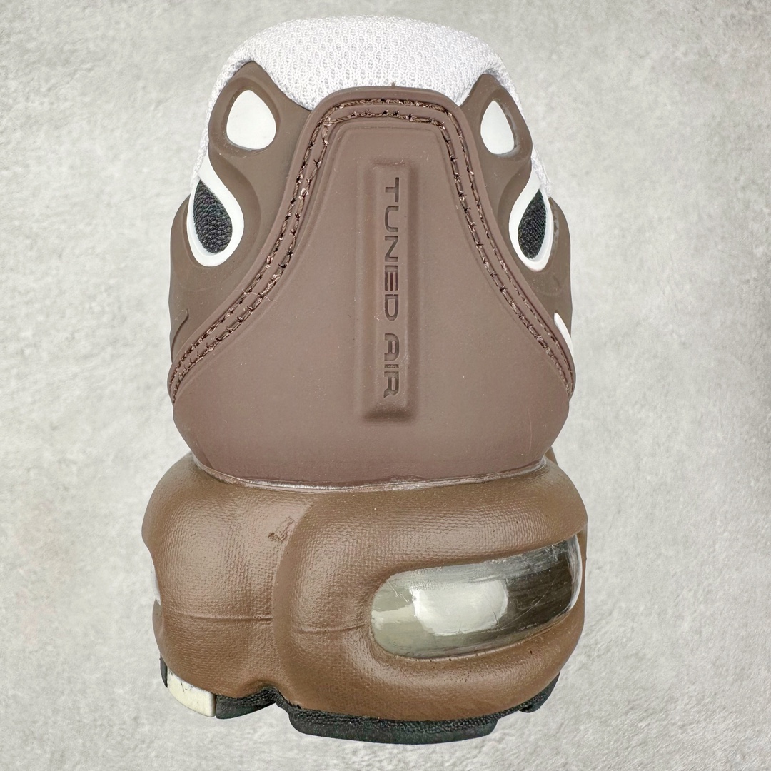 图片[8]-＃特价福利 NK Air Max Plus Drift 复古气垫跑鞋 中底造型大部分保留，仅在前段追加了加固上翻 鞋面的经典轮廓得以重塑 带来更契合现代审美的外观 整双鞋采用撞色妆点 鞋面采用网眼布和皮革材质打造 鞋舌处带有 3M 反光科技 鞋垫处和鞋后跟印有 “TN” 字样 彰显鞋款身份 配置方面中底搭载 Air Max 科技 保证了日常穿着的缓震性 尺码：36 36.5 37.5 38 38.5 39 40 40.5 41 42 42.5 43 44 44.5 45-选品中心