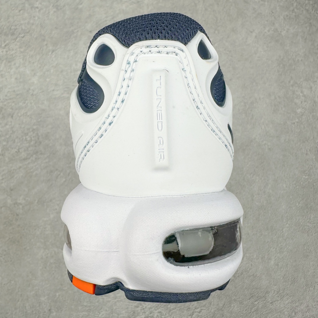 图片[8]-＃特价福利 NK Air Max Plus Drift 复古气垫跑鞋 中底造型大部分保留，仅在前段追加了加固上翻 鞋面的经典轮廓得以重塑 带来更契合现代审美的外观 整双鞋采用撞色妆点 鞋面采用网眼布和皮革材质打造 鞋舌处带有 3M 反光科技 鞋垫处和鞋后跟印有 “TN” 字样 彰显鞋款身份 配置方面中底搭载 Air Max 科技 保证了日常穿着的缓震性 尺码：36 36.5 37.5 38 38.5 39 40 40.5 41 42 42.5 43 44 44.5 45-选品中心