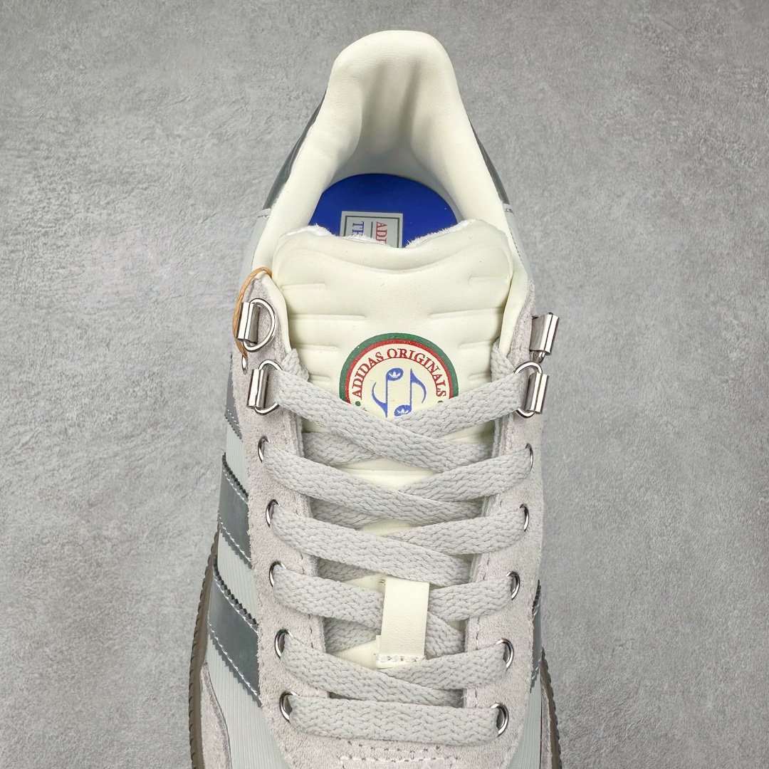 图片[5]-AD Samba XLG 桑巴舞加大厚底版系列德训风百搭松糕休闲运动板鞋生胶底 IE9182 自Originals Samba成功借势Blokecore风潮一跃成为街头巷尾的焦点鞋款后,不论是围绕Samba本身打造的各式「变种版本」,还是以Samba为蓝本打造联名鞋款,都成为了时尚潮流人士日常穿搭首选。Samba XLG是adidas Originals不断扩展XLG系列的一部分,旨在与年轻文化相契合,迎合那些希望通过个性时尚表达自我而不愿牺牲舒适度的年轻群体。街头时尚领域的Gen Z特别偏爱宽松的穿着风格。Samba XLG针对这一点做了创新。它在延续Samba OG经典设计的基础上,迎合年轻群体的穿着习惯,重塑为宽大的鞋身比例轮廓以及加厚中底,让消费者轻松展示自己独特的风格。全新的Samba XLG系列不仅迎合了当下年轻群体的穿搭习惯,加宽了鞋身比例以及将中底进一步增厚,在视觉比例上更加饱满,同时还保留了经典Samba的细节,这样一来,鞋迷朋友在穿搭上不仅能更加个性化,而且还能延续一定的复古感受。尺码：36 36⅔ 37⅓ 38 38⅔ 39⅓ 40 40⅔ 41⅓ 42 42⅔ 43⅓ 44 45-选品中心