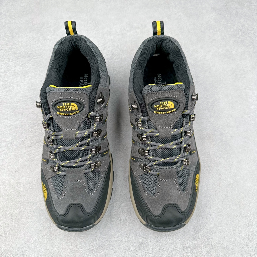 图片[2]-The North Face 北面 乐斯菲斯户外运动休闲登山越野徒步鞋 广东大厂品质 面料采用进口磨砂牛皮 鞋底采用Vibram黄金大底 专门为鞋底设计的橡胶以出色的耐磨性 良好的防滑性或得不少户外运动爱好者的喜欢 专业户外登山品牌（北面）The North Face自1966年创立，由两位热爱登山徒步的年轻登山者于美西旧金山开创，不断透过研发与创新，并且将最先进的技术结合在服装与鞋款设计，生产多种外型帅气且专业能力非常强的户外运动装备而备受欢迎。 尺码：39-44 （运动鞋码）-选品中心