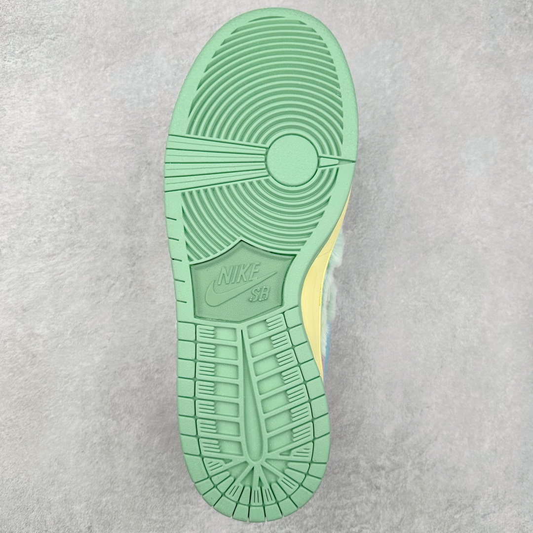 图片[9]-＃F版 Verdy x NK SB Dunk Low “Visty” 联名 绒毛怪 蓝绿粉 货号：FN6040-400 性价比王者 极限压缩利润空间 超乎所想的高性价比 用料绝不含糊 原盒原配 正确耐磨橡胶大底 超高清洁度 全鞋零毛边皮料切割 全套原楦原模倾力打造完美版型 尺码：36 36.5 37.5 38 38.5 39 40 40.5 41 42 42.5 43 44 44.5 45 46 47.5-选品中心