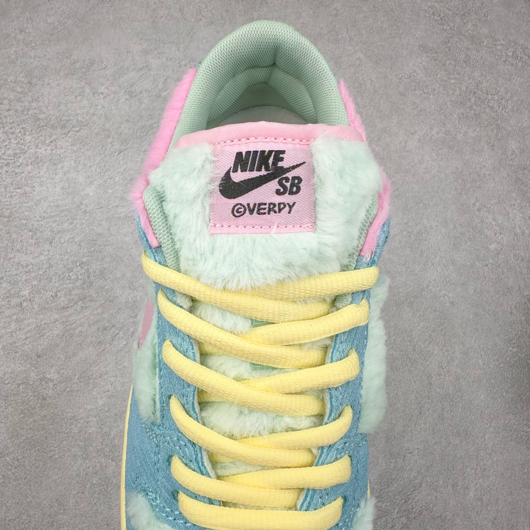 图片[5]-＃F版 Verdy x NK SB Dunk Low “Visty” 联名 绒毛怪 蓝绿粉 货号：FN6040-400 性价比王者 极限压缩利润空间 超乎所想的高性价比 用料绝不含糊 原盒原配 正确耐磨橡胶大底 超高清洁度 全鞋零毛边皮料切割 全套原楦原模倾力打造完美版型 尺码：36 36.5 37.5 38 38.5 39 40 40.5 41 42 42.5 43 44 44.5 45 46 47.5-选品中心