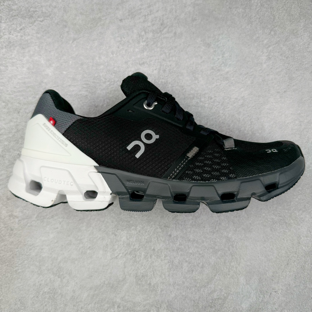 ＃GX On Cloudflyer 4 昂跑减震生活休闲鞋 此运动品牌 开创于2010年 缓震着陆、强效回弹、轻柔质感的设计构思始终是ON研制关键 与此同时基于“为全球提供革新性的跑步感受”信念 陆续推出了多款跑鞋及其以专业运动人体跑步工程学为设计关键的功能性跑步服饰设备 让跑者不费力气地畅快畅跑 尺码：36 36.5 37.5 38 38.5 39 40 40.5 41 42 42.5 43 44 44.5 45-选品中心