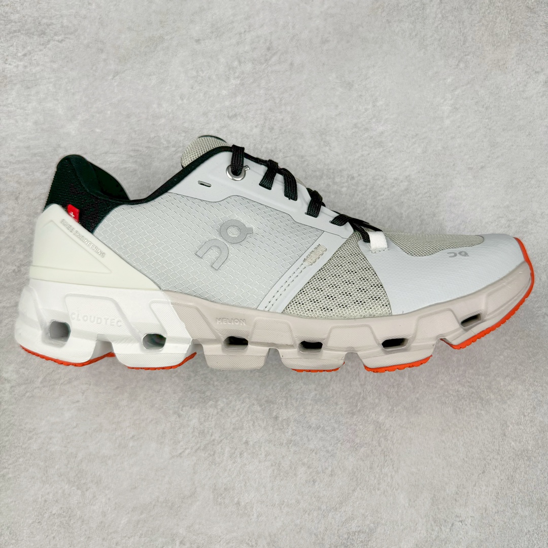 ＃GX On Cloudflyer 4 昂跑减震生活休闲鞋 此运动品牌 开创于2010年 缓震着陆、强效回弹、轻柔质感的设计构思始终是ON研制关键 与此同时基于“为全球提供革新性的跑步感受”信念 陆续推出了多款跑鞋及其以专业运动人体跑步工程学为设计关键的功能性跑步服饰设备 让跑者不费力气地畅快畅跑 尺码：36 36.5 37.5 38 38.5 39 40 40.5 41 42 42.5 43 44 44.5 45-选品中心